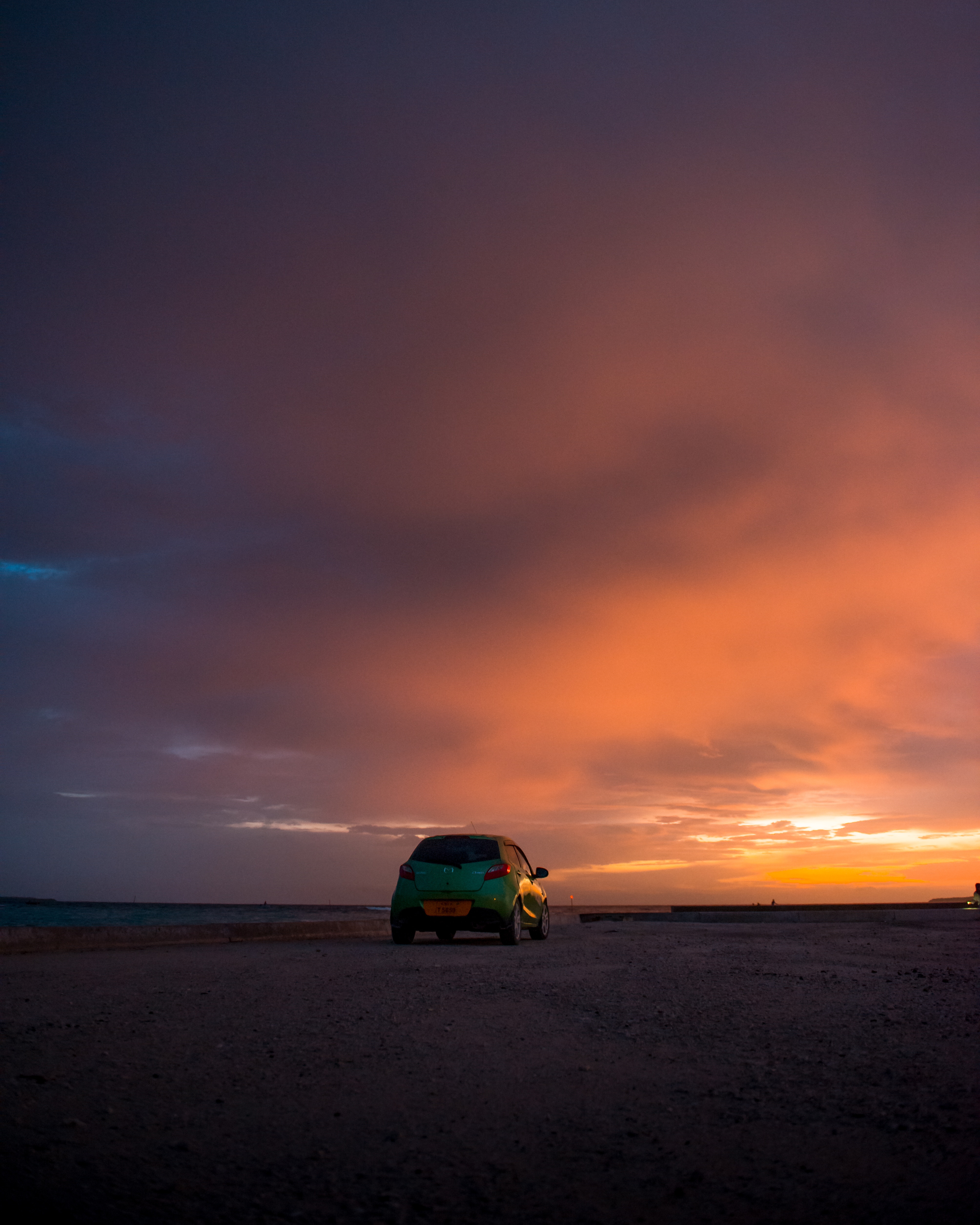 Laden Sie das Auto, Sunset, Sky, Clouds, Mazda, Dunkel, Wagen-Bild kostenlos auf Ihren PC-Desktop herunter