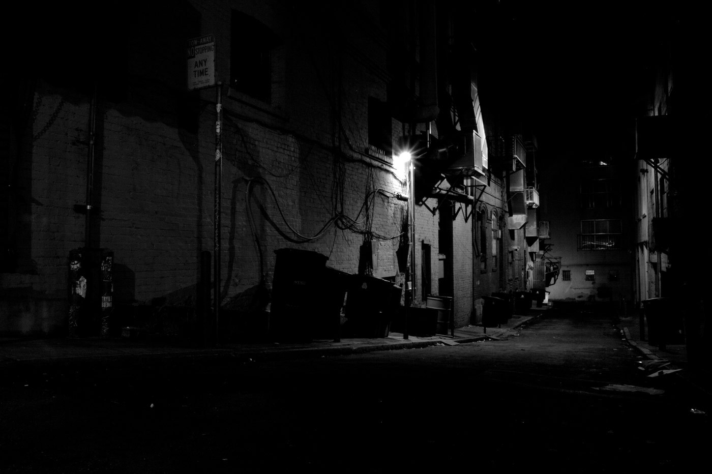  Alley Cellphone FHD pic