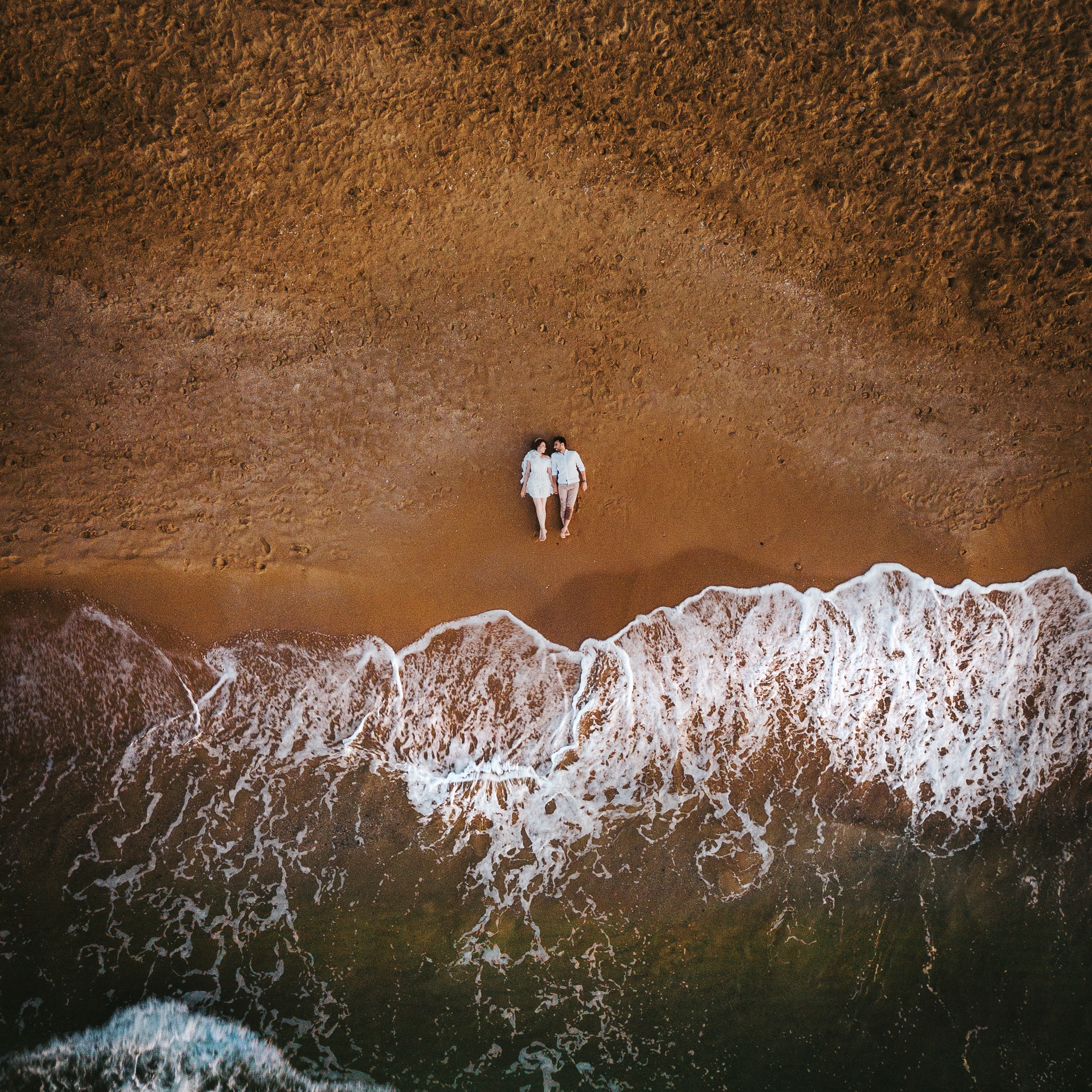 love, sea, beach, view from above, couple, pair, wave 4K