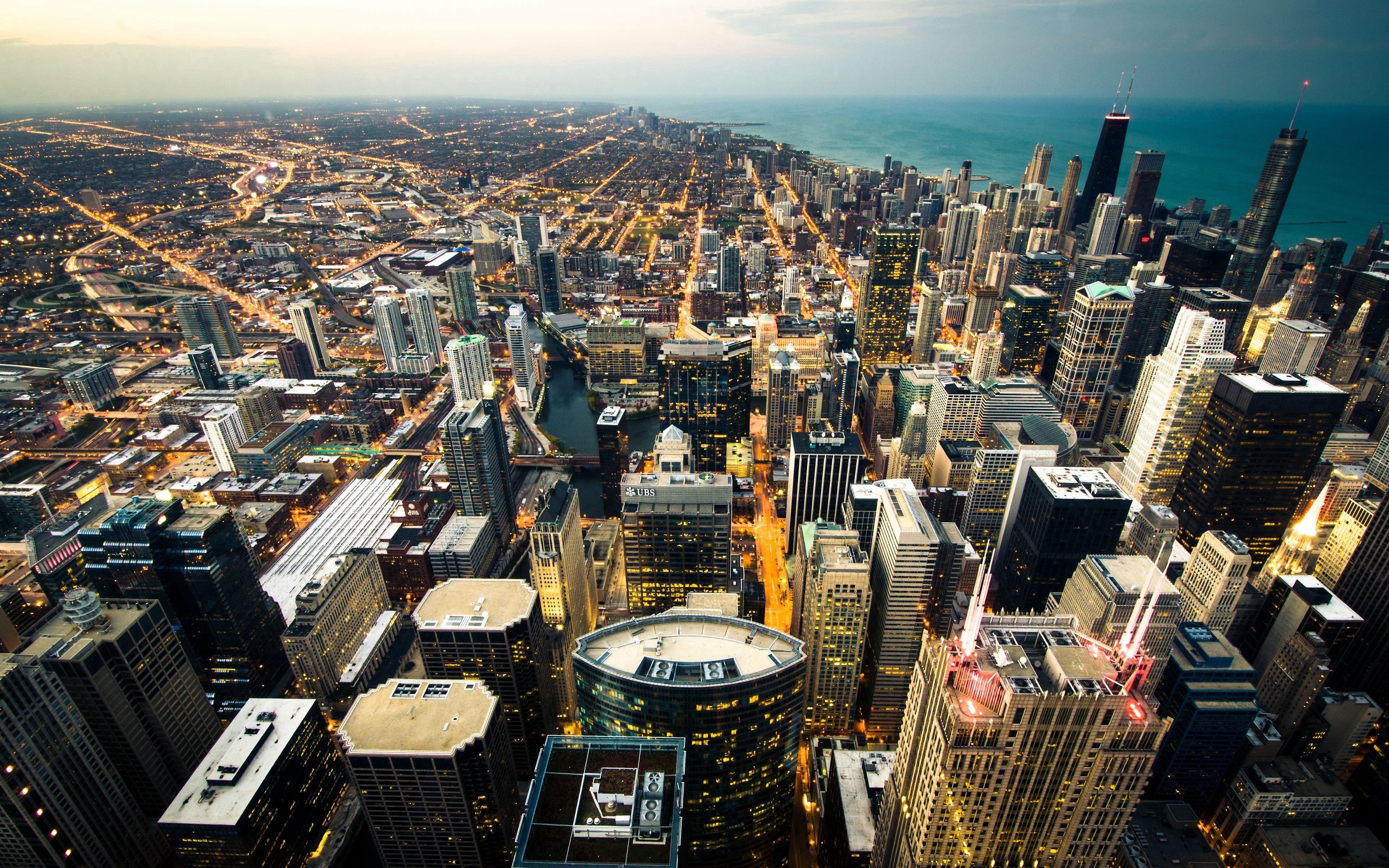 105724 Bildschirmschoner und Hintergrundbilder Chicago auf Ihrem Telefon. Laden Sie lichter, städte, stadt, die lichter Bilder kostenlos herunter
