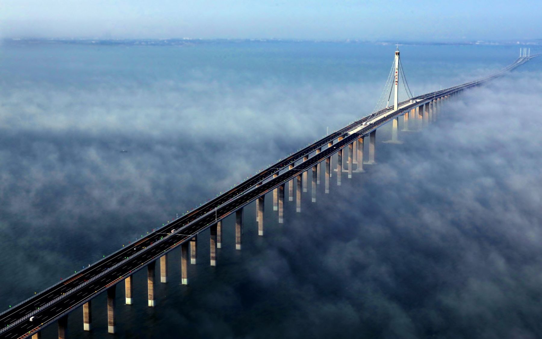 Мост через море