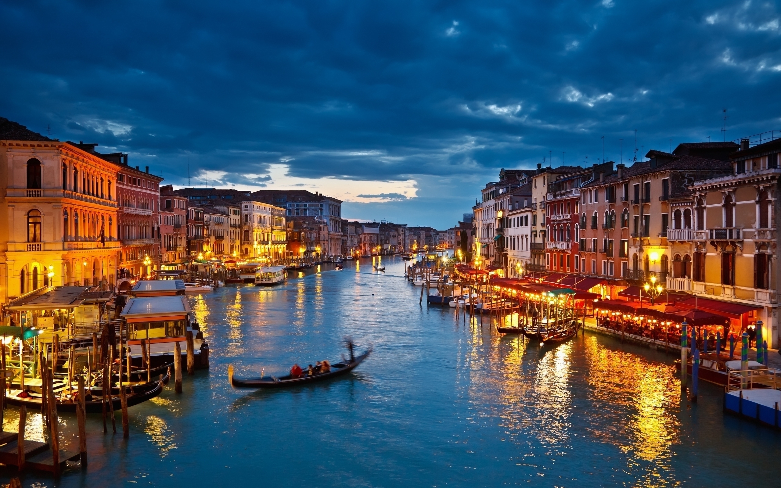 23565 Hintergrundbilder und Venedig Bilder auf dem Desktop. Laden Sie blau, städte, landschaft, boote Bildschirmschoner kostenlos auf den PC herunter