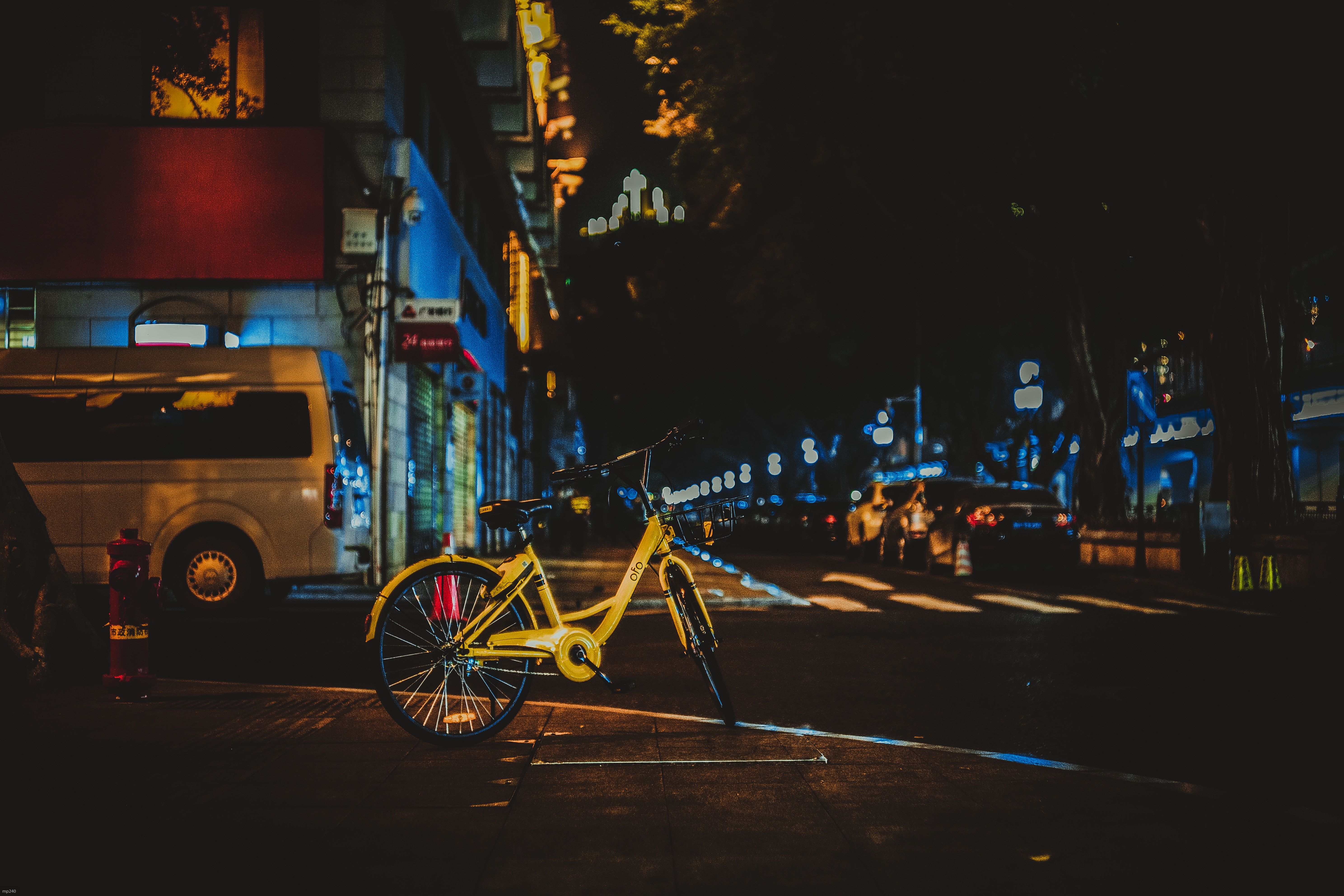 76839 Screensavers and Wallpapers Bicycle for phone. Download cities, city, evening, street, bicycle pictures for free
