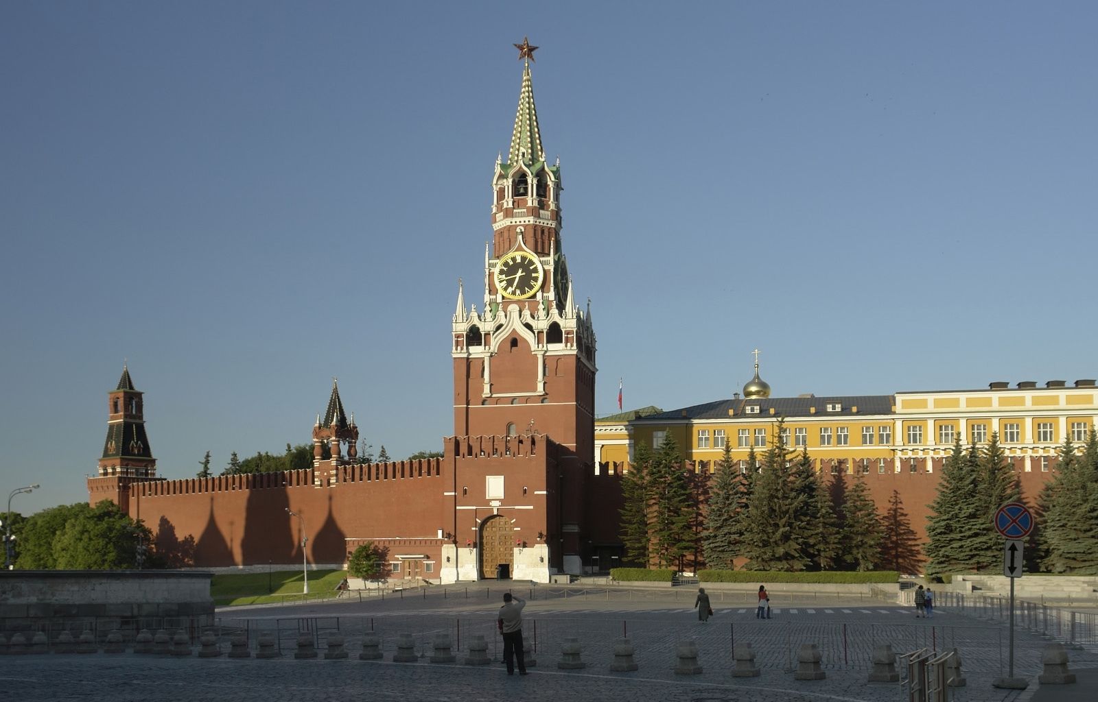 Спасская площадь в Москве