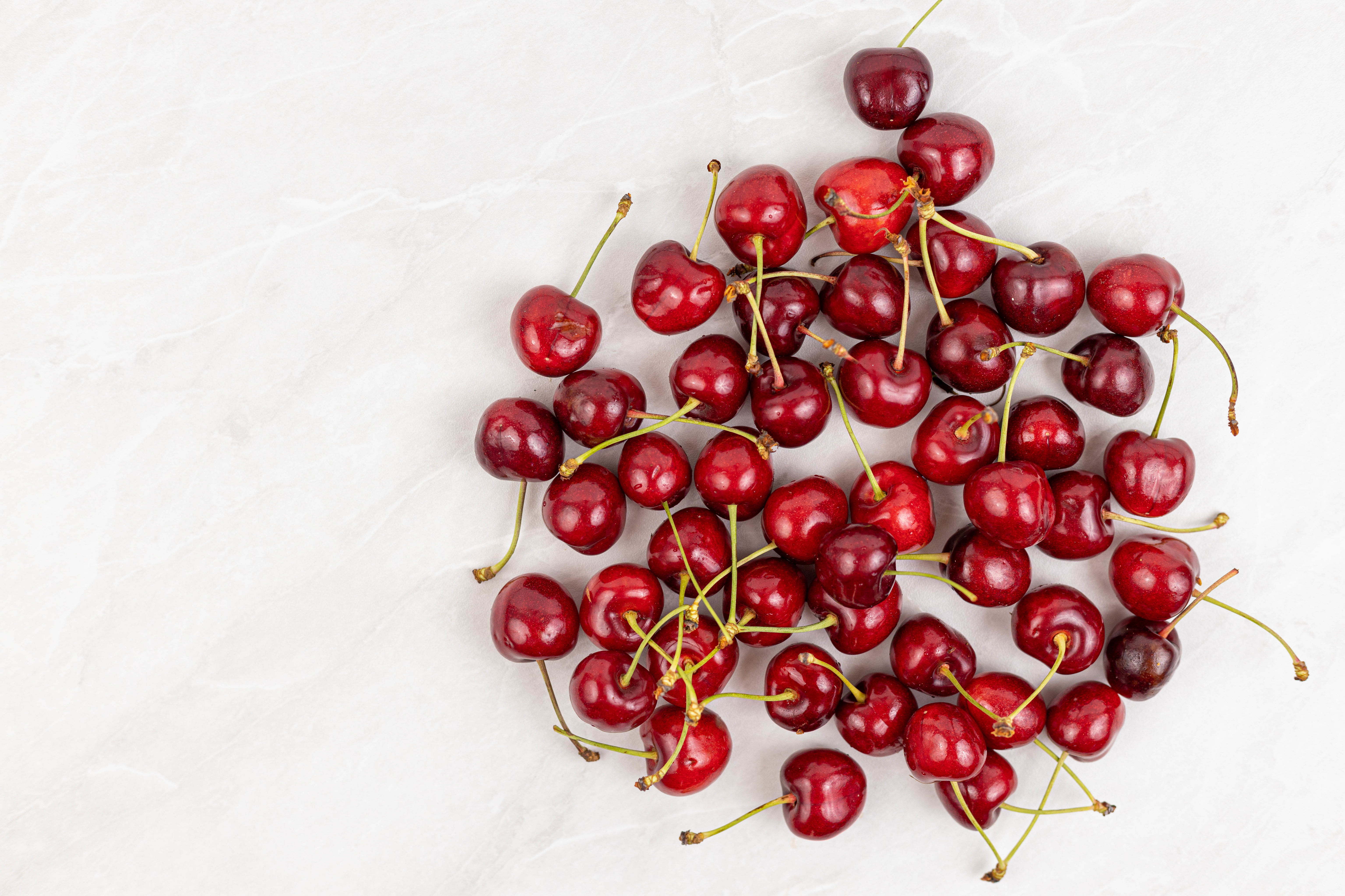 High Definition wallpaper white, food, berry, cherry