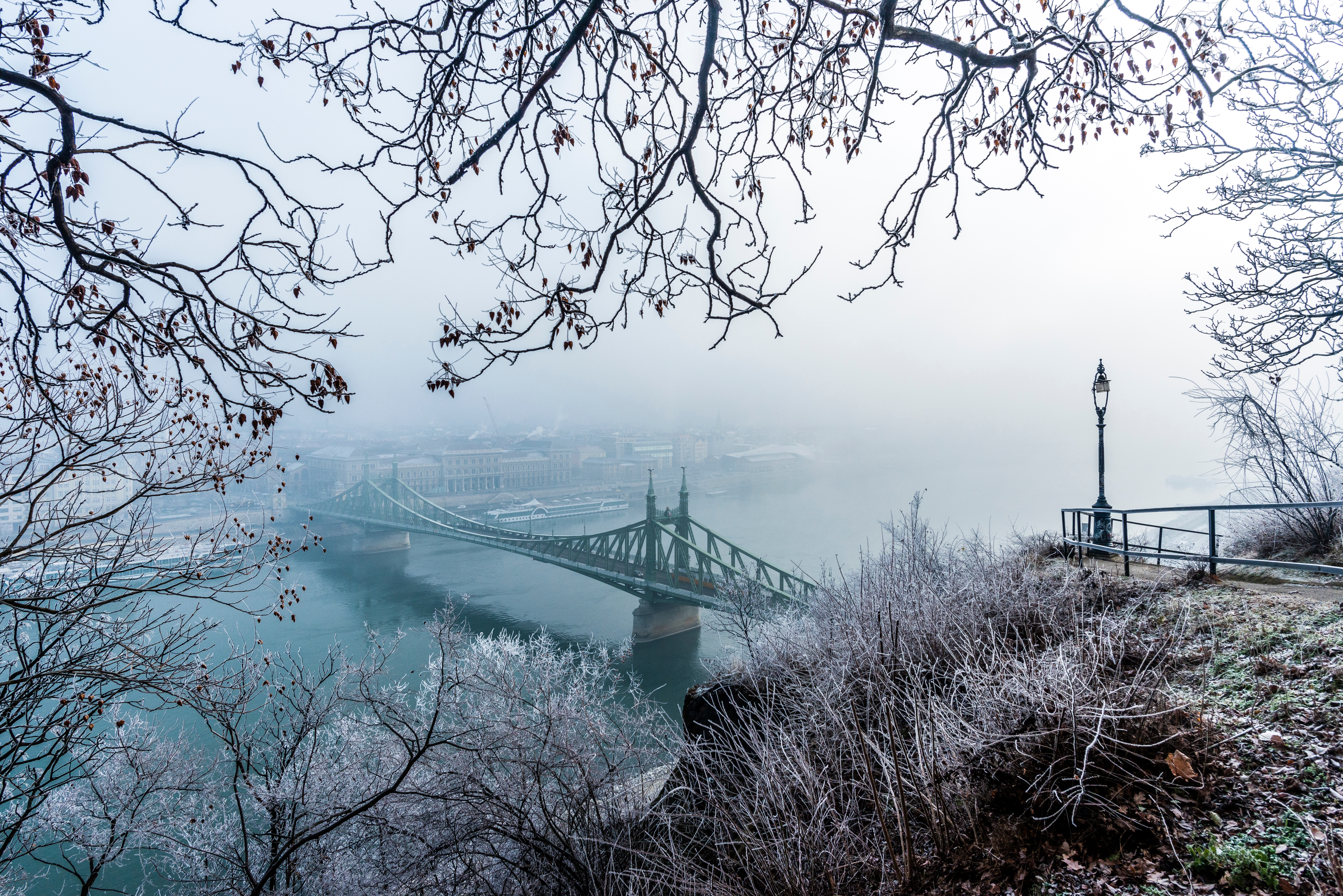74035 Bildschirmschoner und Hintergrundbilder Budapest auf Ihrem Telefon. Laden Sie winter, geäst, städte, brücke Bilder kostenlos herunter