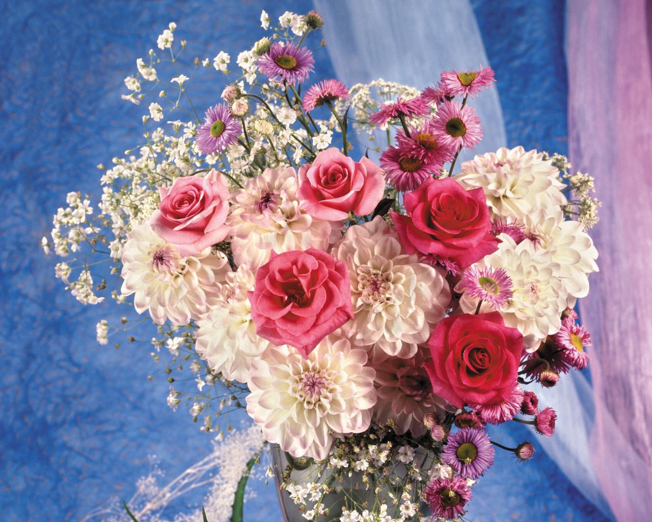 Vase dahlias, chic, bouquet, registration 4k Wallpaper