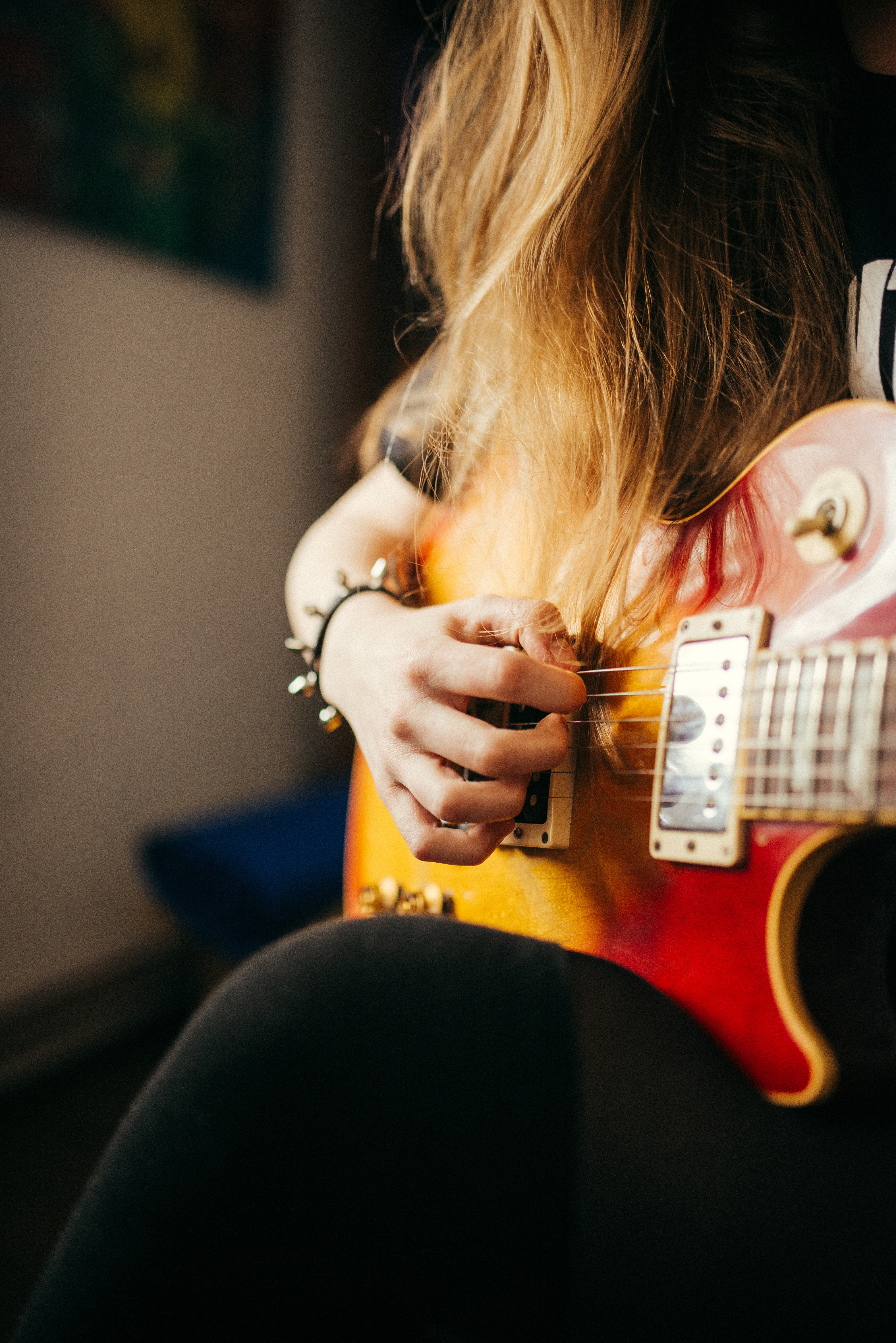 Images & Pictures guitar, hand, music, girl Electric Guitar