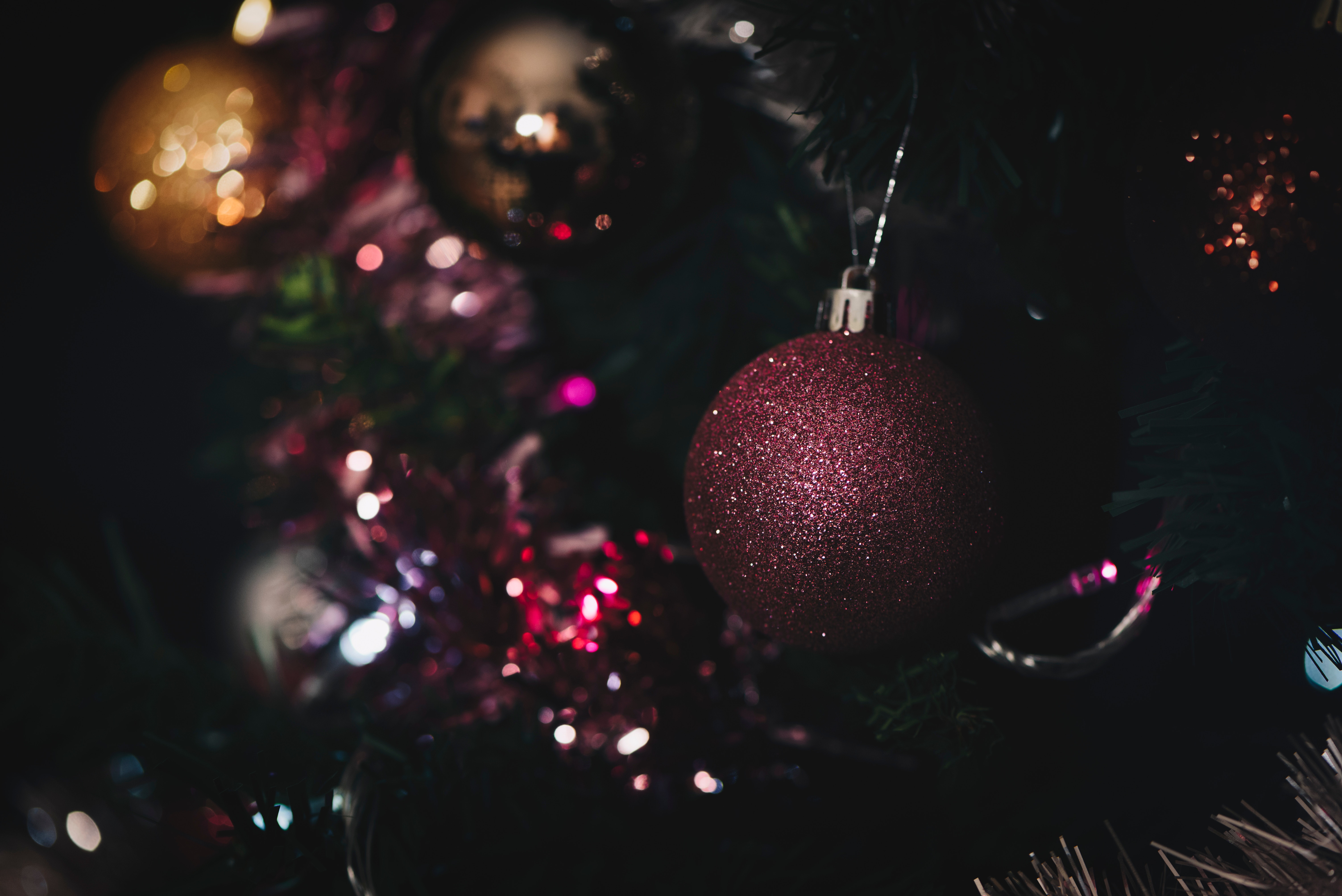 holidays, new year, shine, brilliance, christmas, ball, christmas tree toy 4K