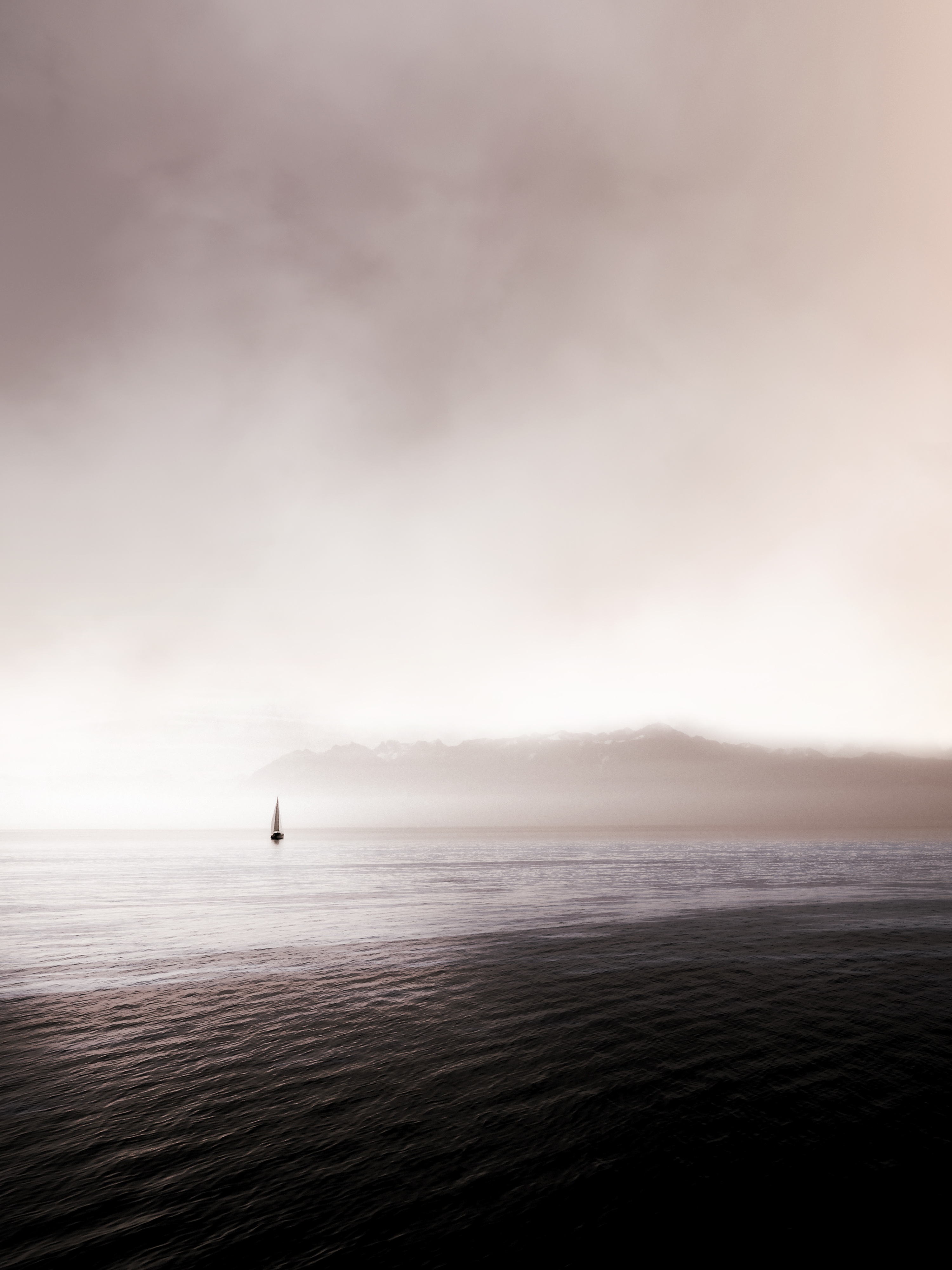 69943 Hintergrundbild herunterladen natur, sea, waves, nebel, dahl, distanz, segelboot, sailfish - Bildschirmschoner und Bilder kostenlos