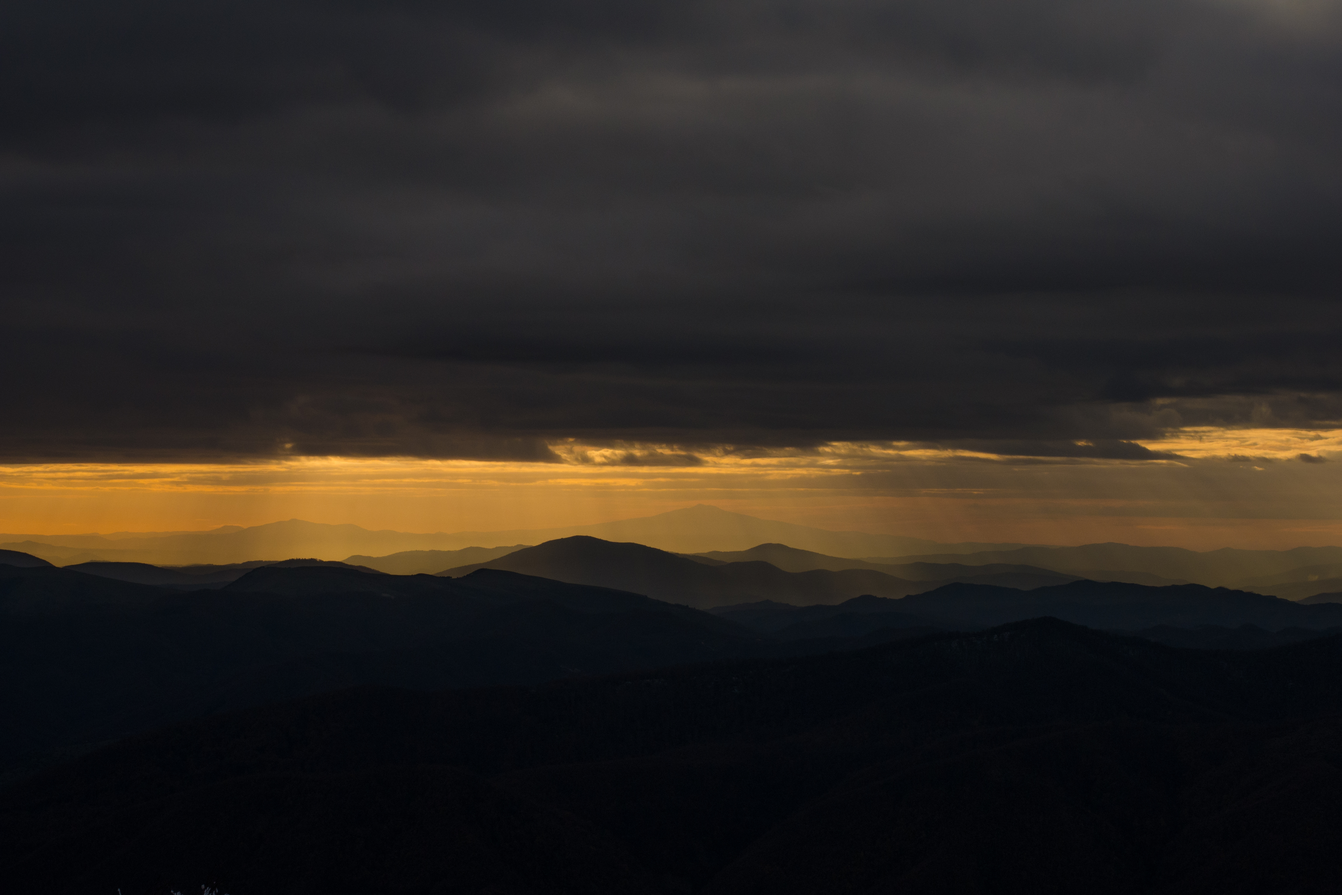 Free HD dark, mainly cloudy, nature, mountains, night, clouds, horizon, overcast