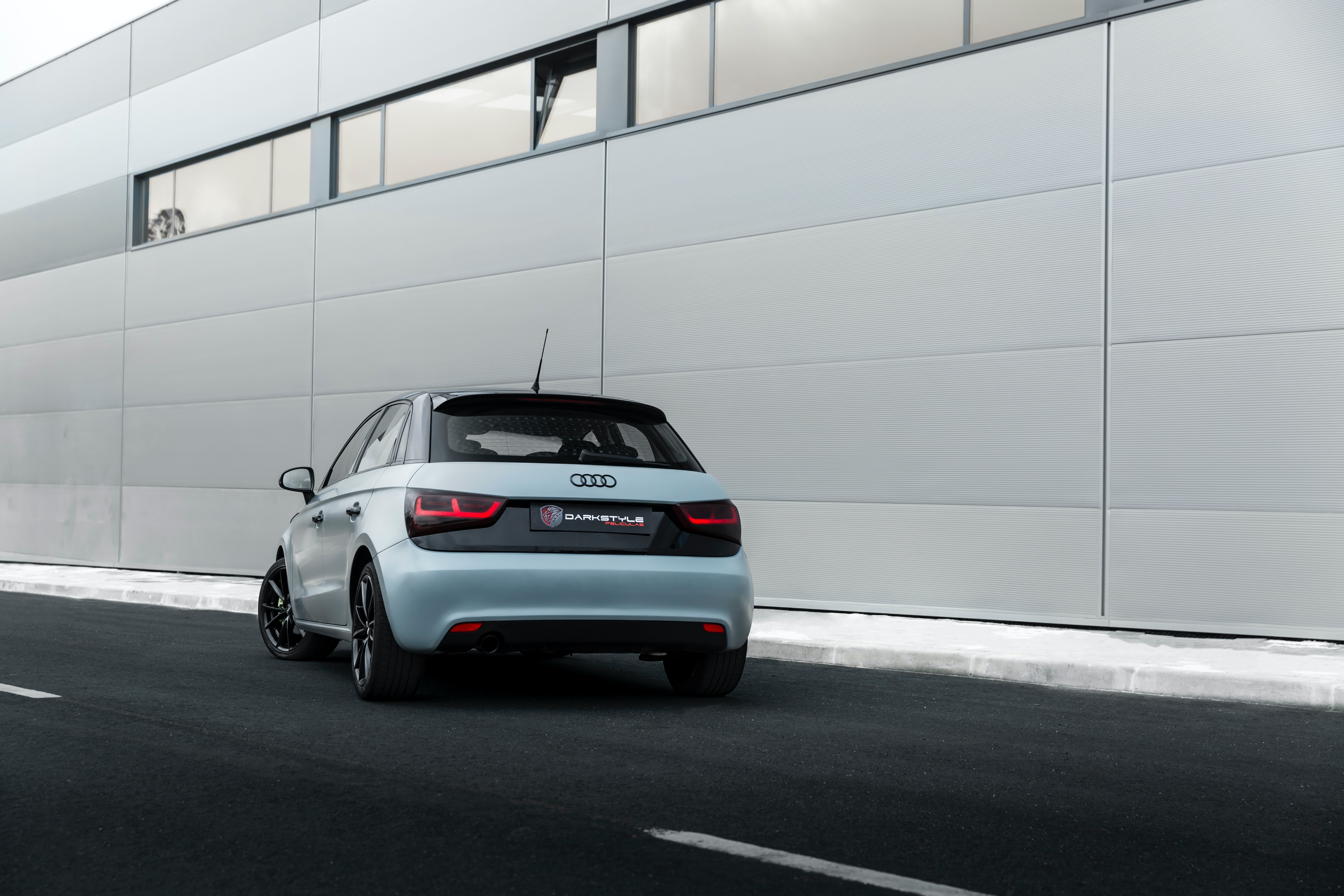Handy-Wallpaper Audi, Auto, Cars, Straße, Wagen, Rückansicht kostenlos herunterladen.