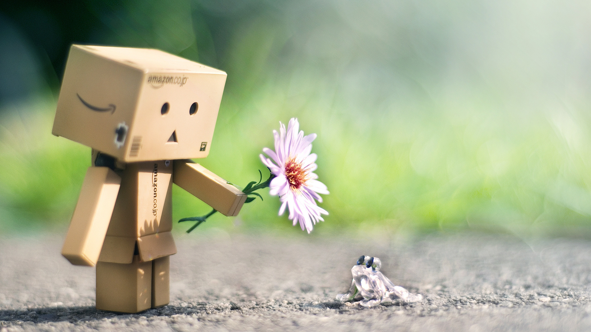 Картонный человечек Danbo