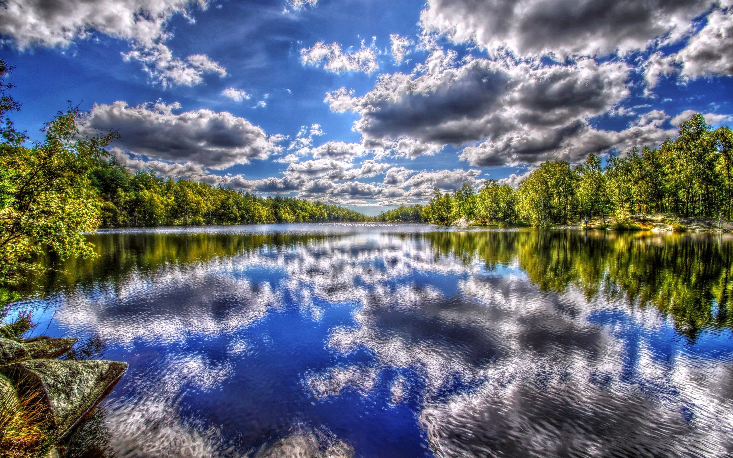 143977 Hintergrundbild herunterladen sommer, natur, flüsse, bäume, sky, clouds, hdr - Bildschirmschoner und Bilder kostenlos