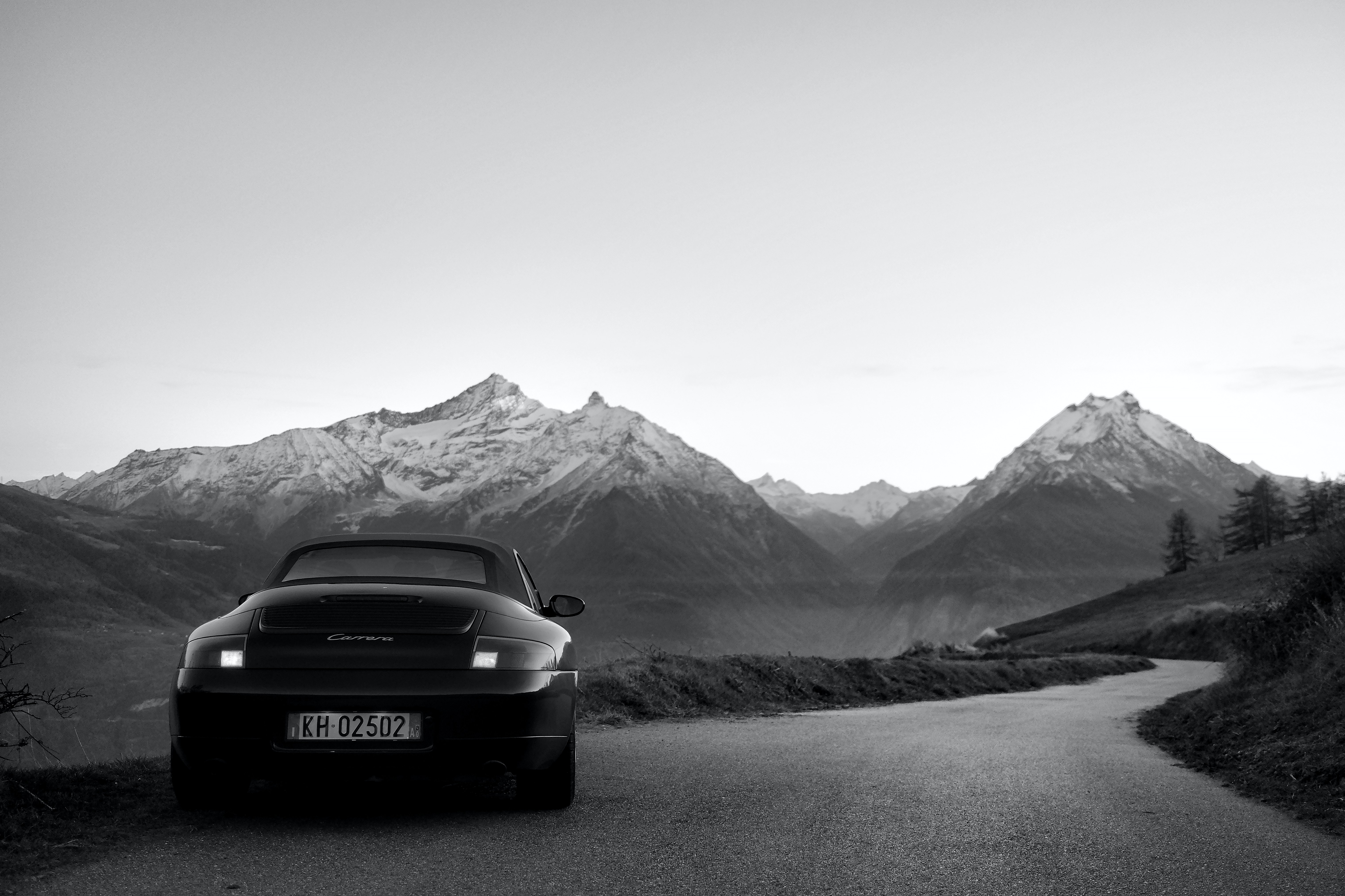 High Definition wallpaper bw, black, mountains, car