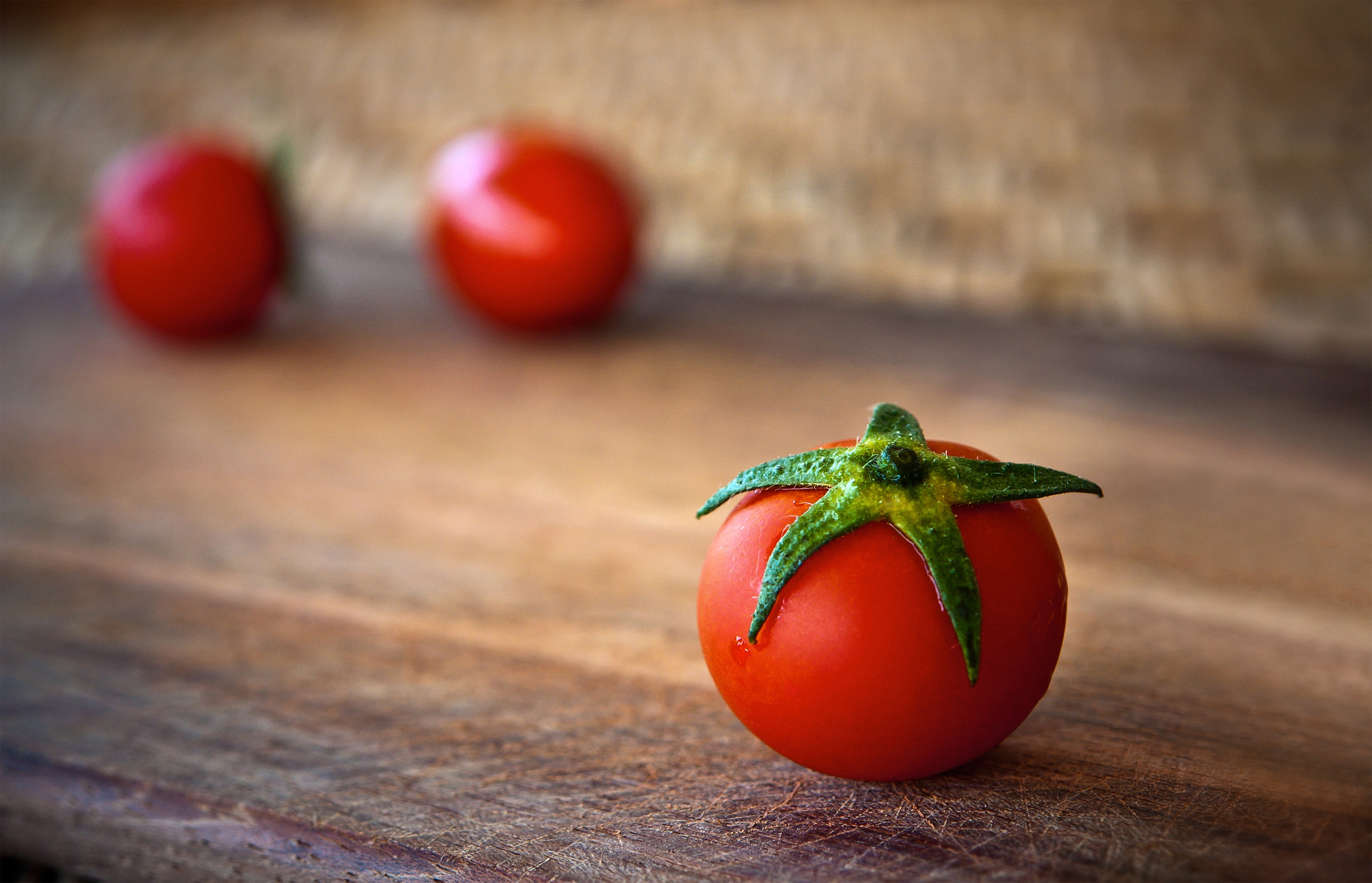 blur, minimalism, smooth, ripe, tomatoes, vegetable HD wallpaper