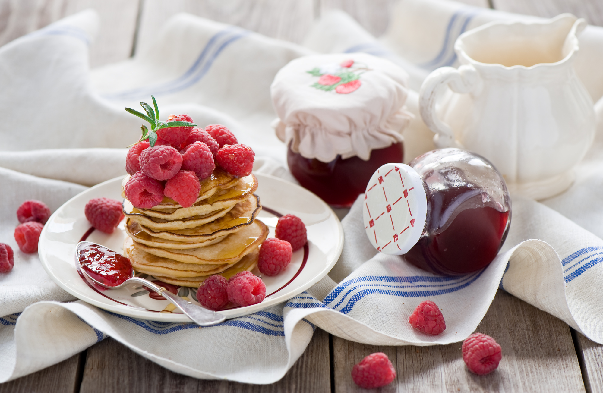 51009 download wallpaper food, tablewares, raspberry, pancakes, fritter, jam screensavers and pictures for free