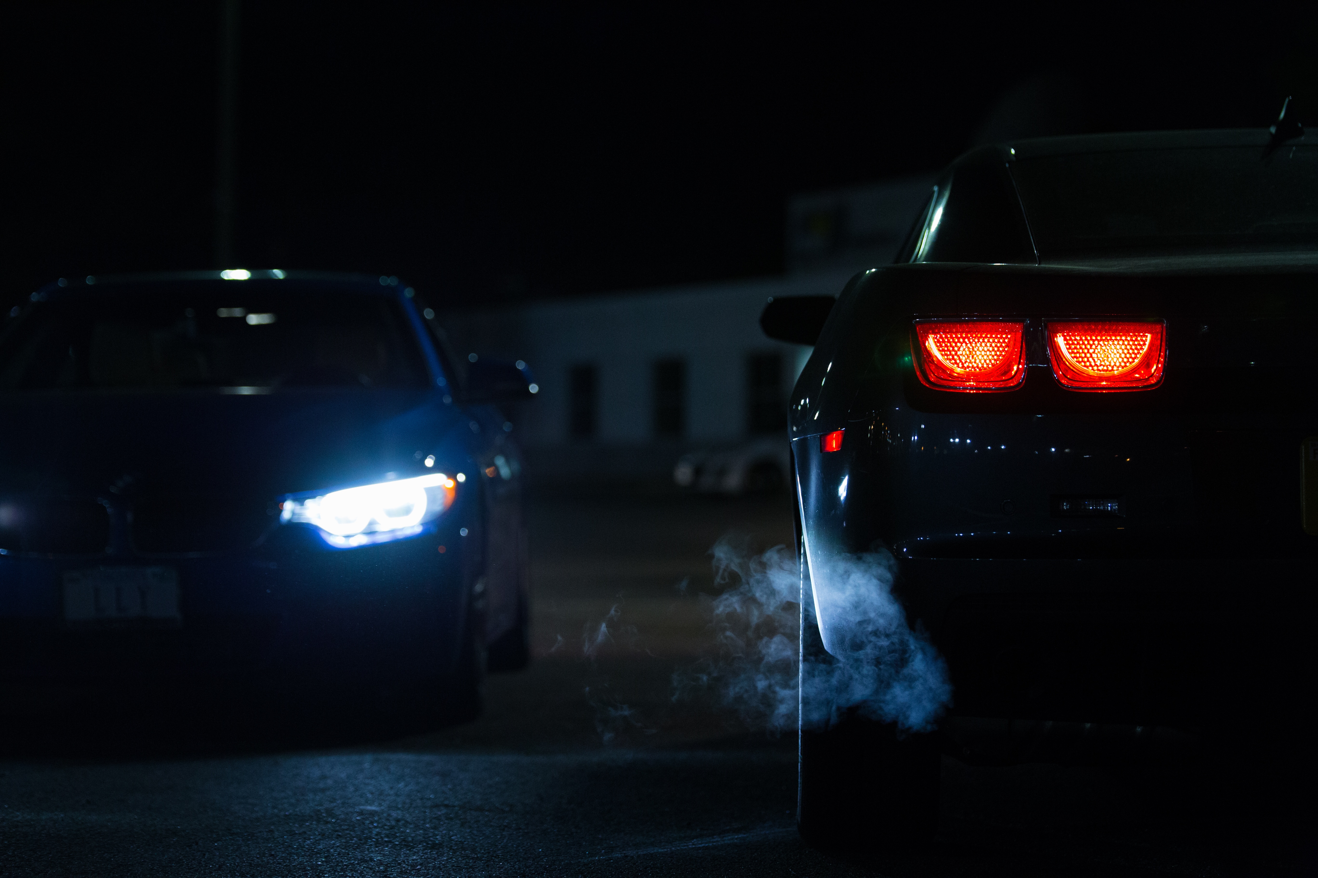 70809 download wallpaper car, night, cars, lights, headlights screensavers and pictures for free