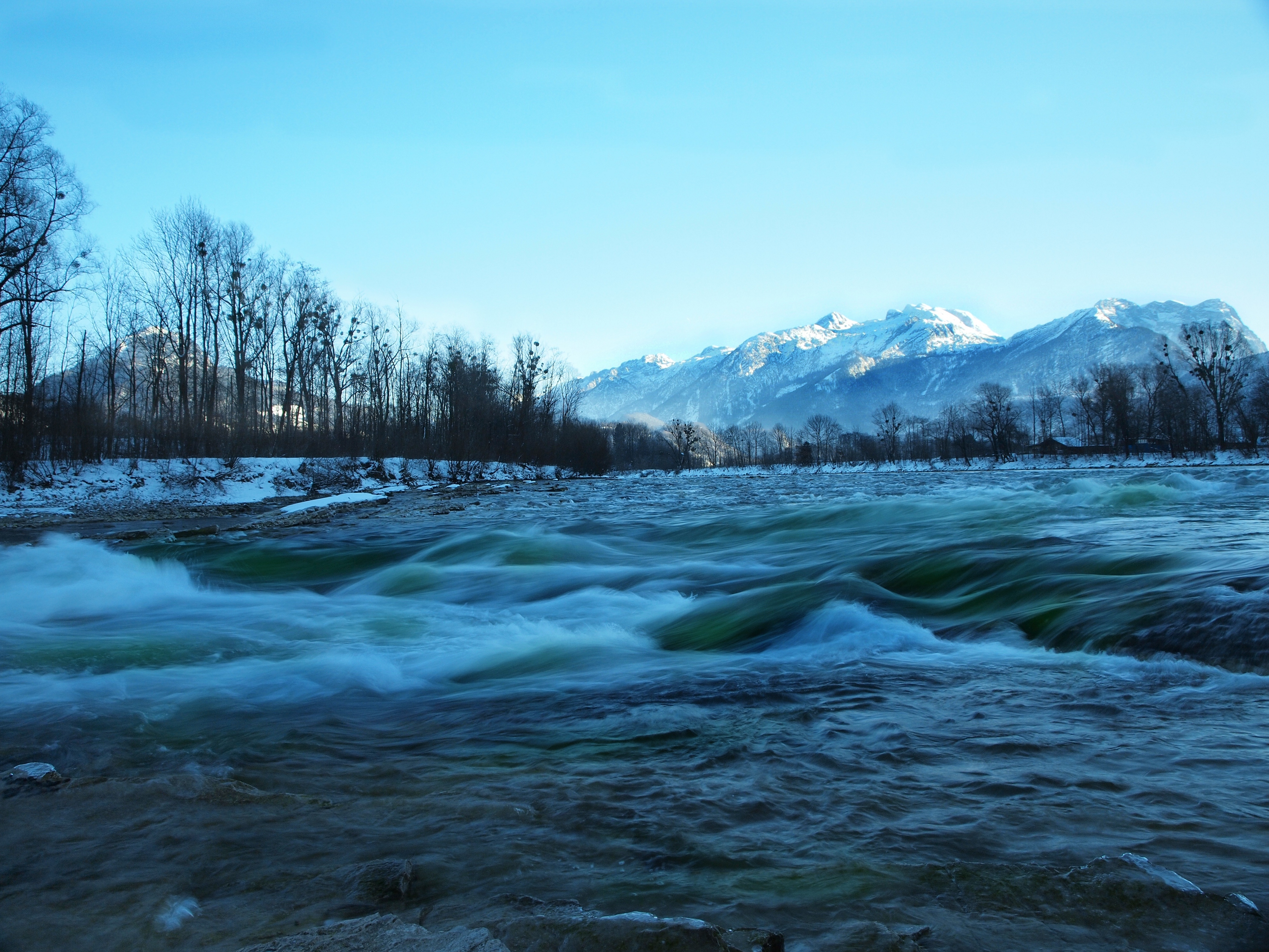 4K, FHD, UHD nature, trees, mountains, rivers