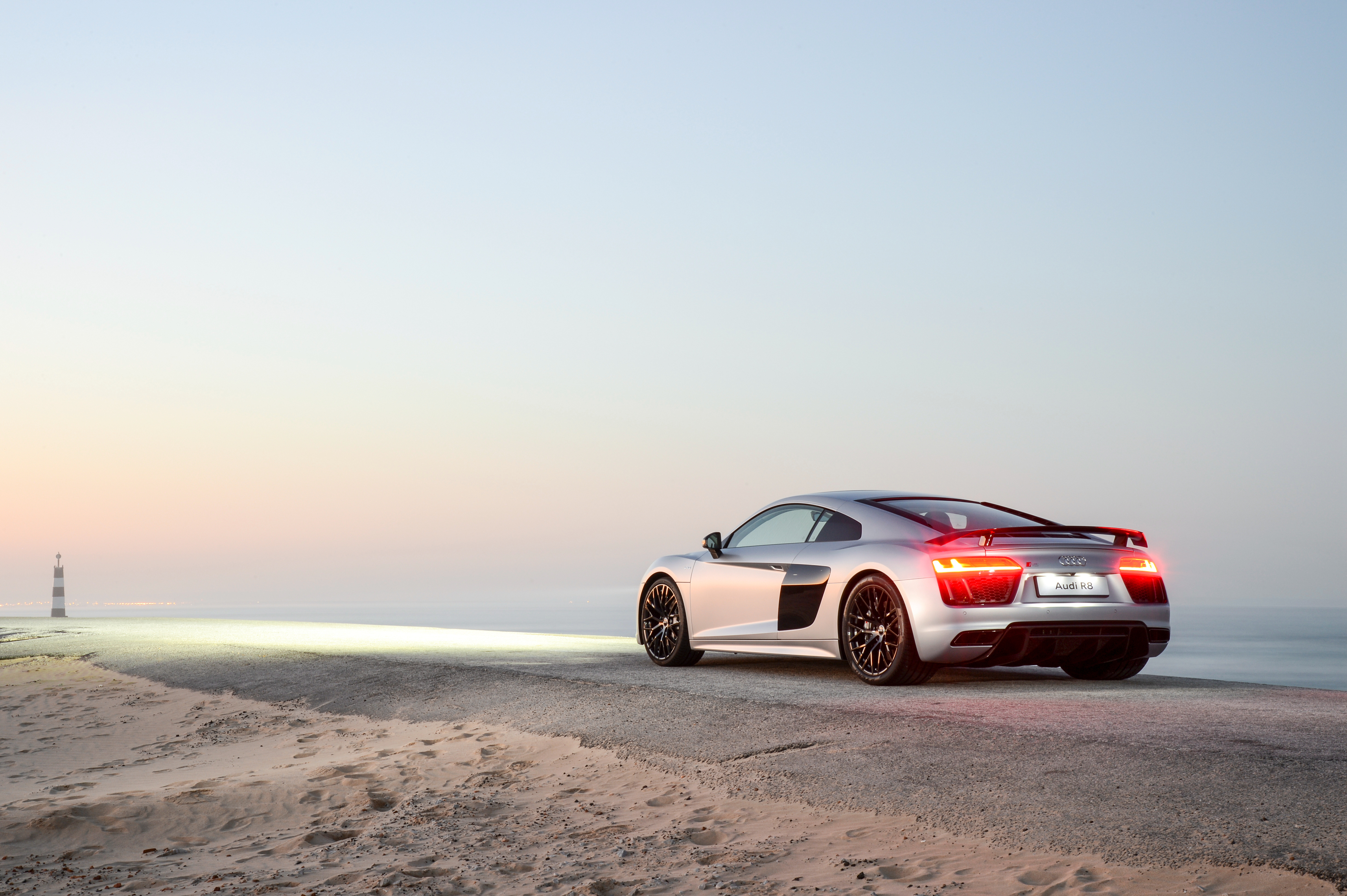 75548 download wallpaper audi, cars, road, back view, rear view, r8 screensavers and pictures for free
