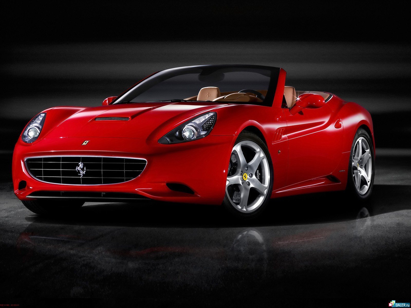 Laden Sie Ferrari HD-Desktop-Hintergründe herunter