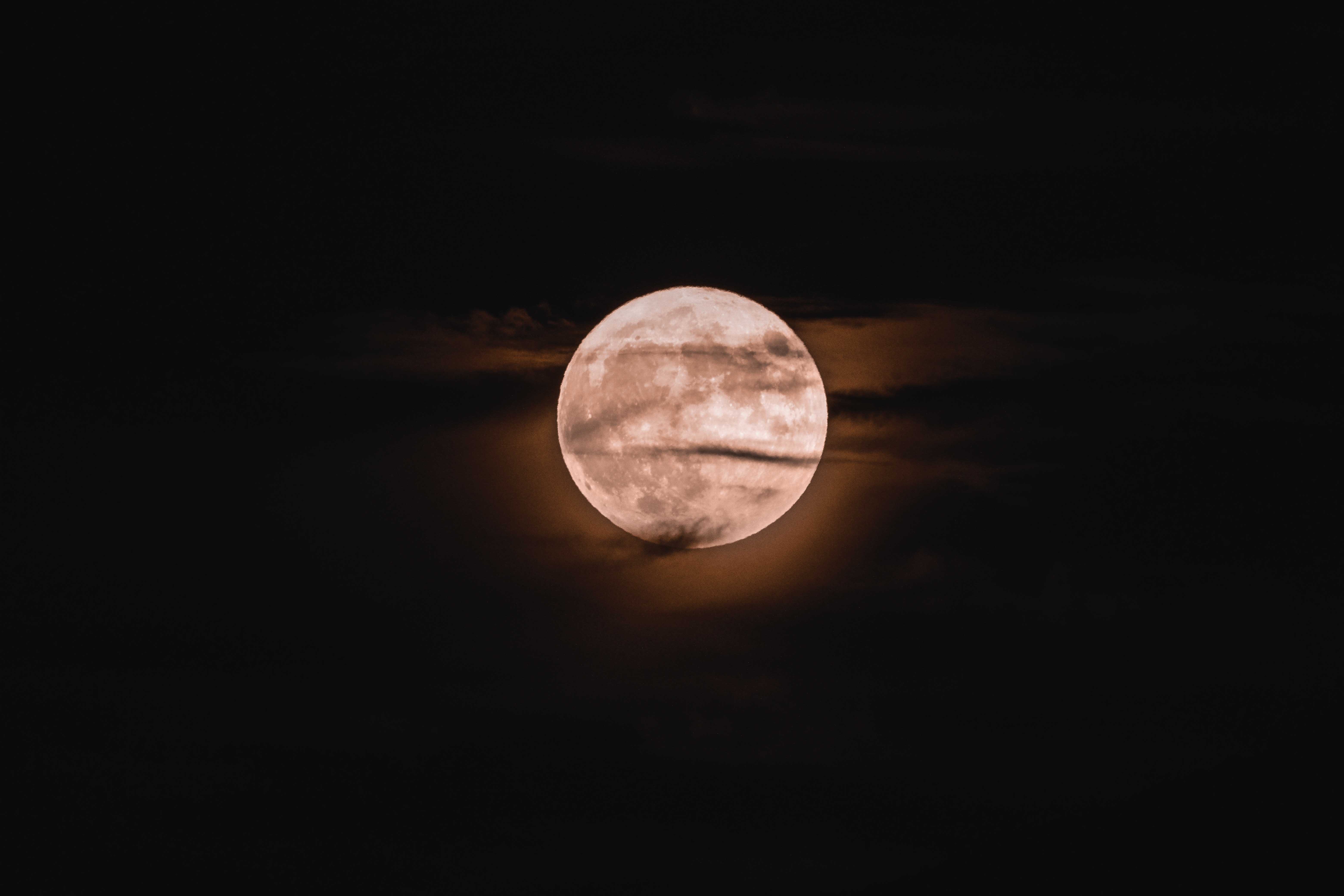 84967 Protetores de tela e papéis de parede Lua Cheia em seu telefone. Baixe lua, nuvens, noite, escuro fotos gratuitamente