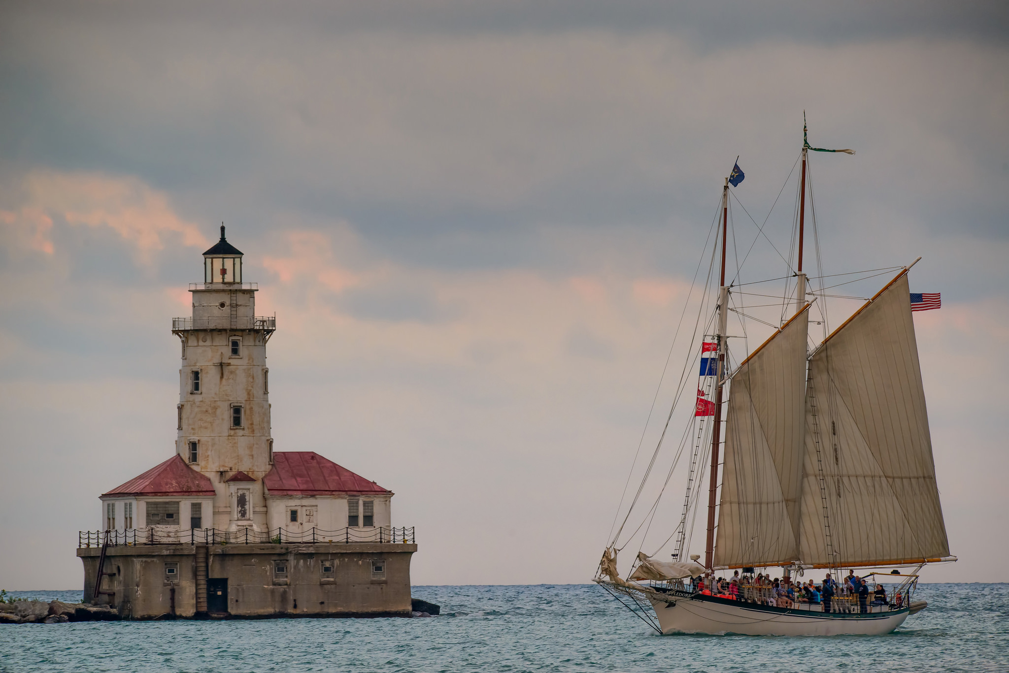 lighthouse, lake michigan, schooner, lake, illinois, tall ship, sailing ship, chicago, sailboat, vehicles 1080p