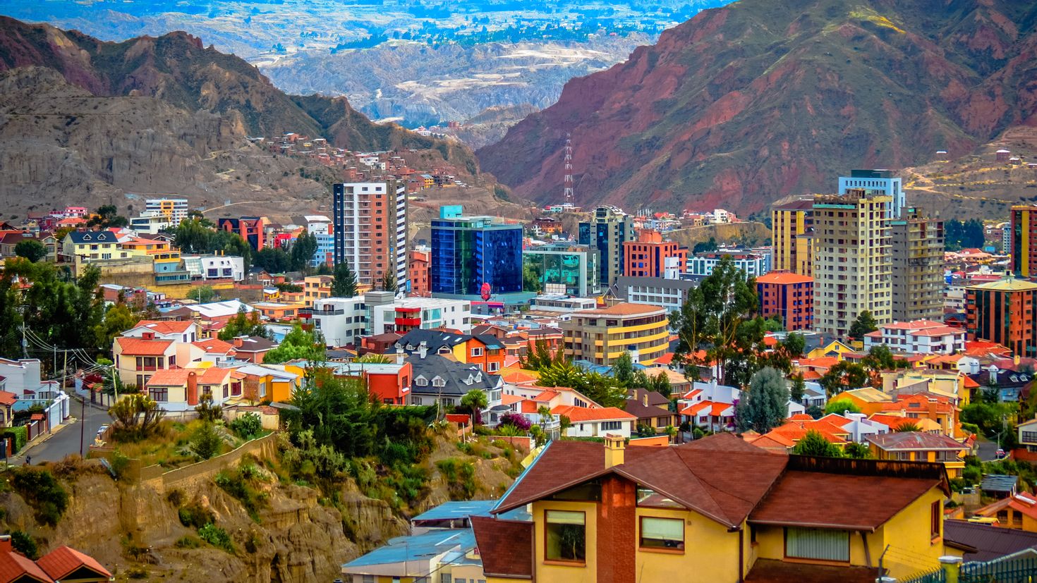 Боливия столица. Ла-пас (Боливия). Город la Paz Боливия. Ла-пас (Южная нижняя Калифорния). Столица Боливии ла пас или сукре.