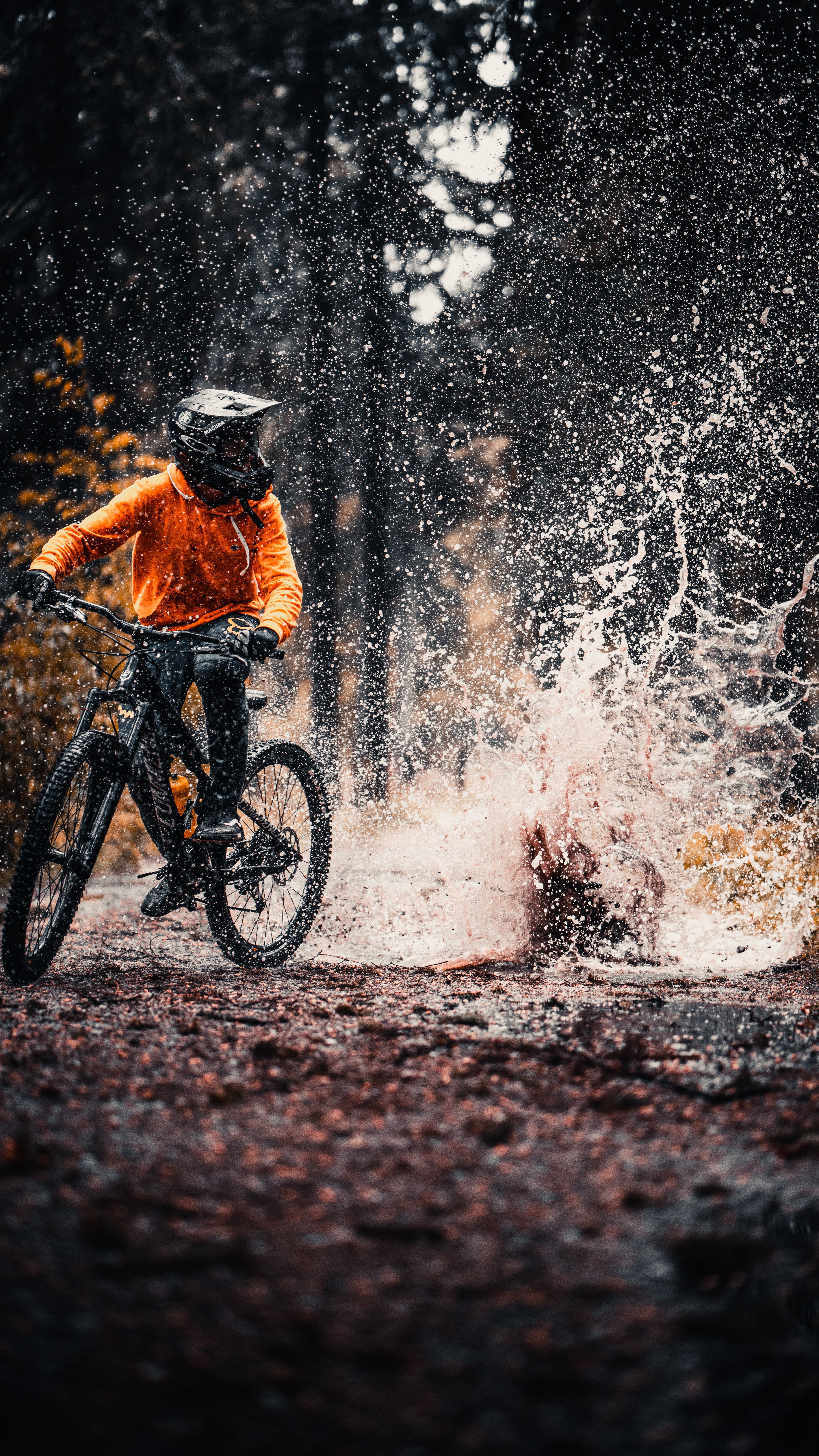 bicycle, spray, extreme, sports, puddle, cyclist Full HD