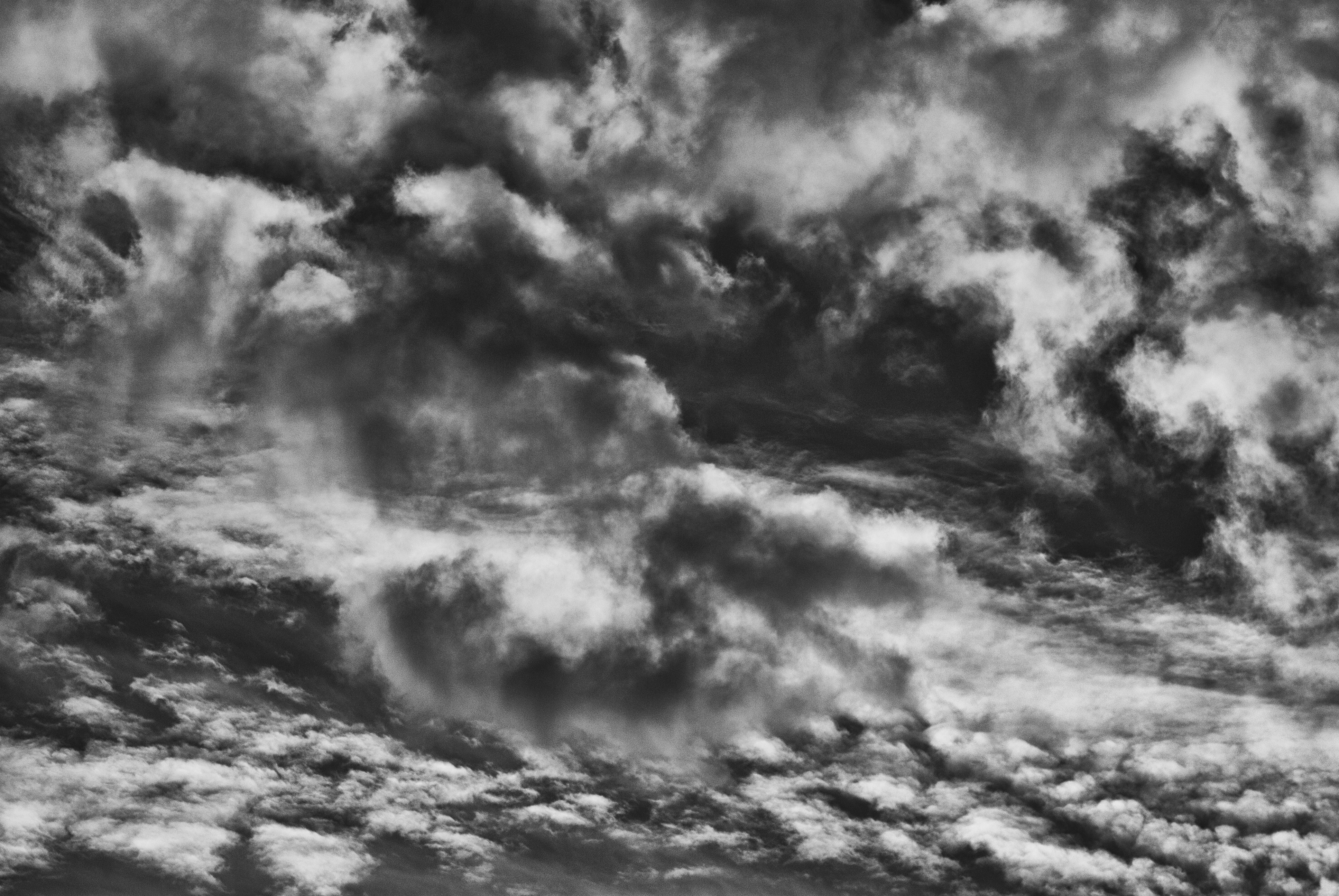 103972 Hintergrundbilder und Wolken Bilder auf dem Desktop. Laden Sie clouds, dick, bw, sky Bildschirmschoner kostenlos auf den PC herunter