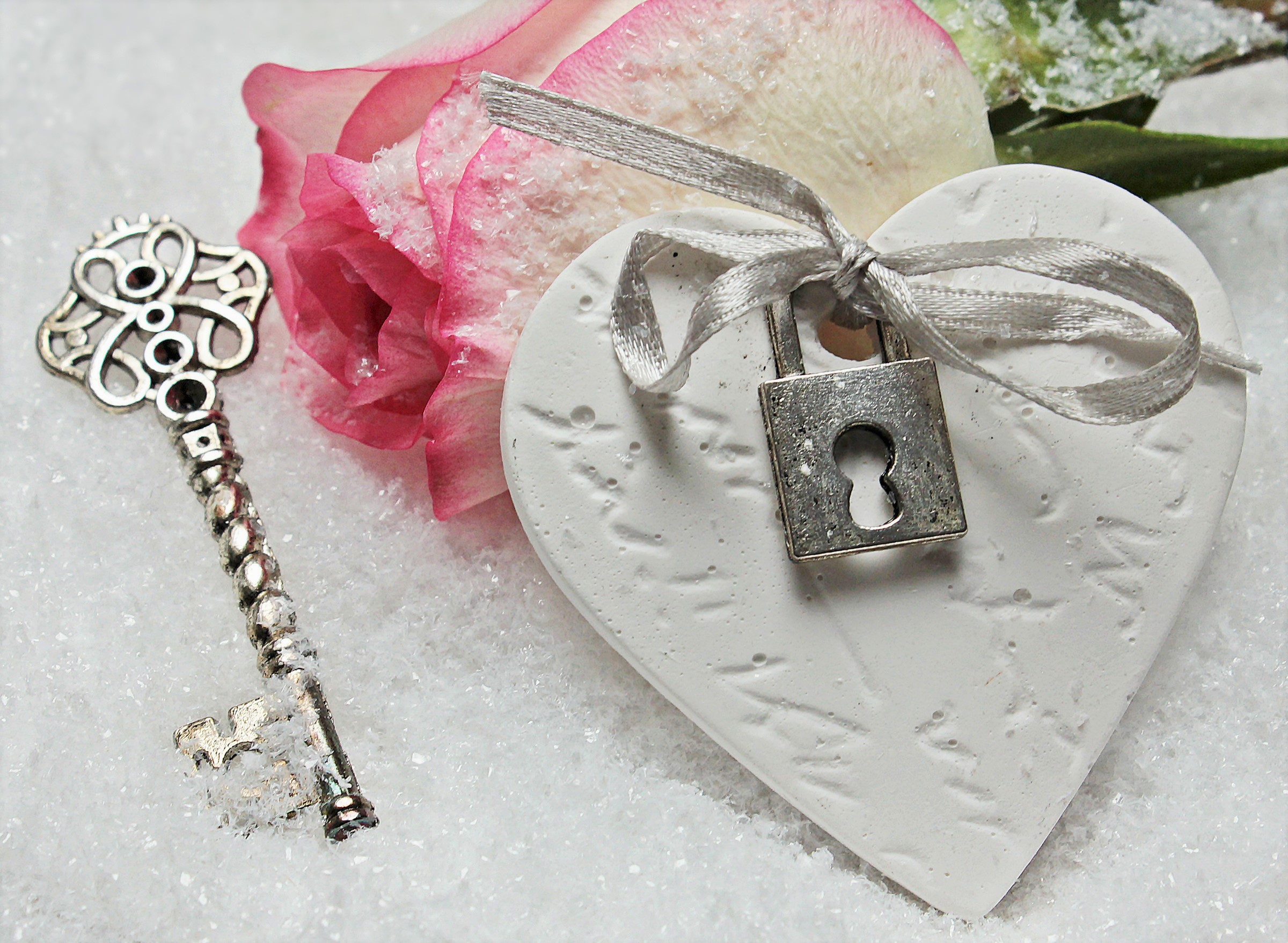 heart, valentine's day, key, holiday Square Wallpapers