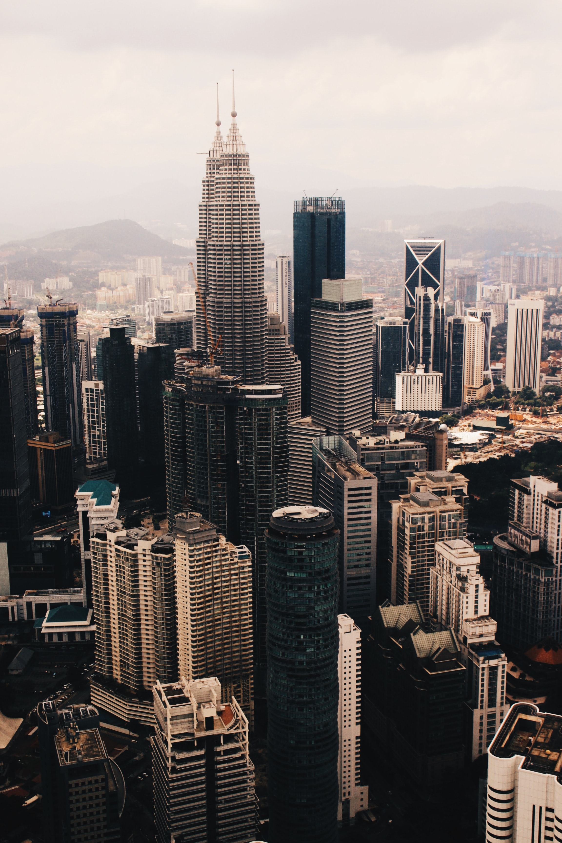 52593 Bildschirmschoner und Hintergrundbilder Kuala Lumpur auf Ihrem Telefon. Laden Sie städte, architektur, stadt, gebäude, blick von oben, kuala lumpur, malaysia, malaysien Bilder kostenlos herunter
