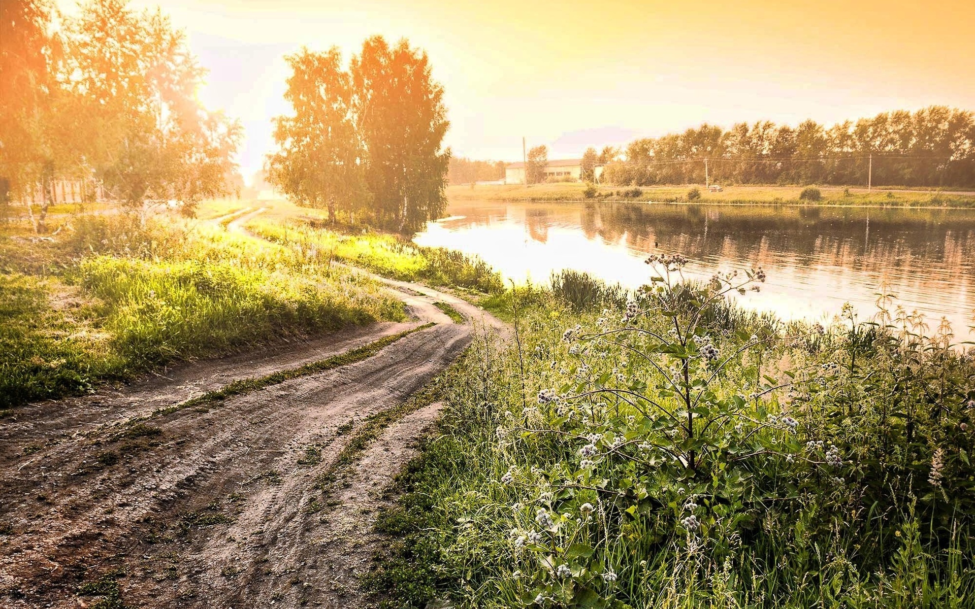 Дорога к озеру