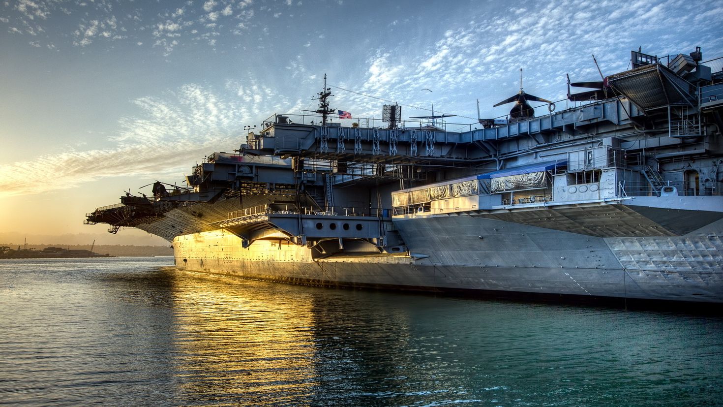 Морской корабль USS Enterprise