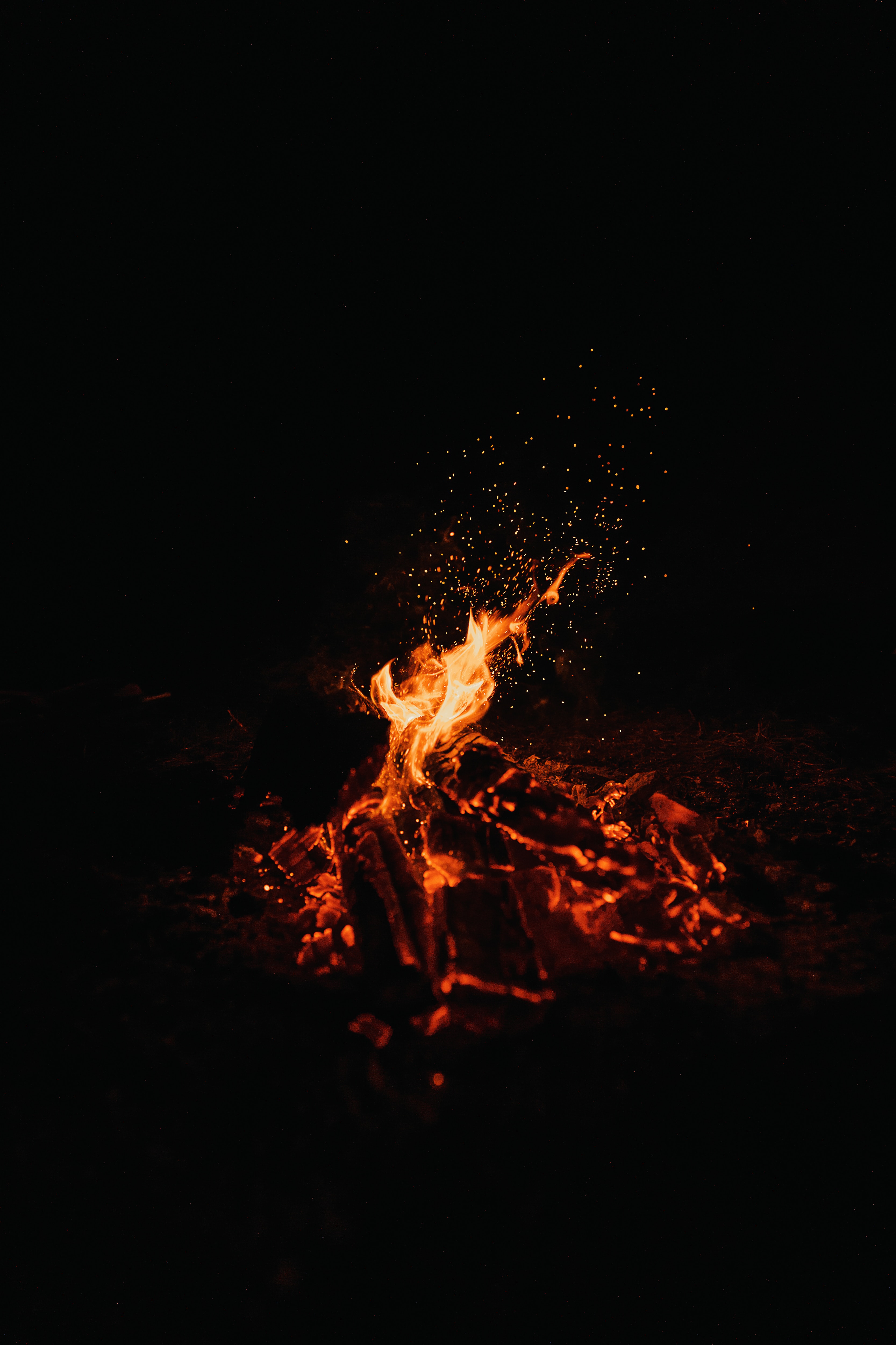 fire, bonfire, dark, sparks, night UHD