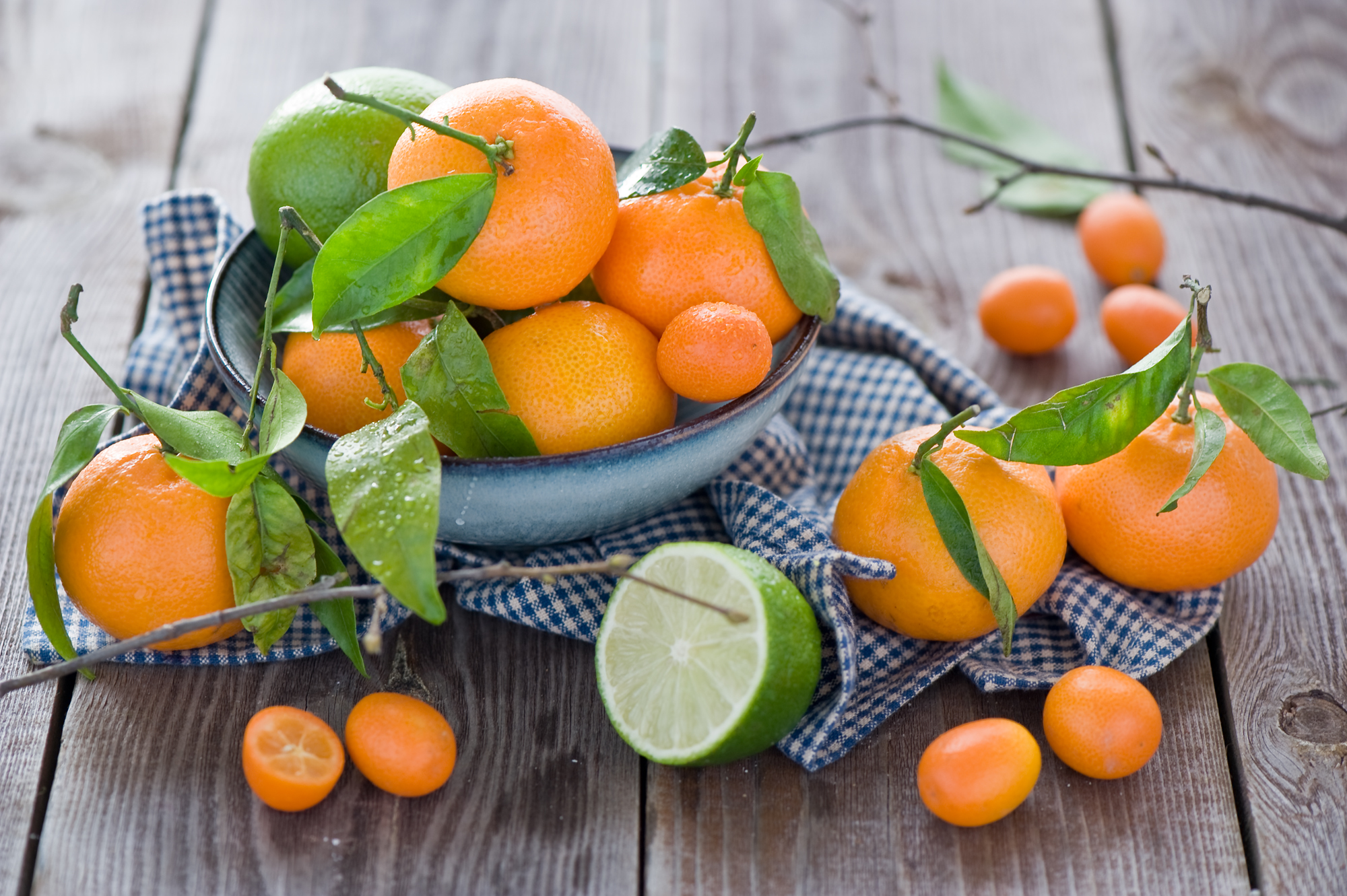 Tangerines lime, food, citrus 8k Backgrounds