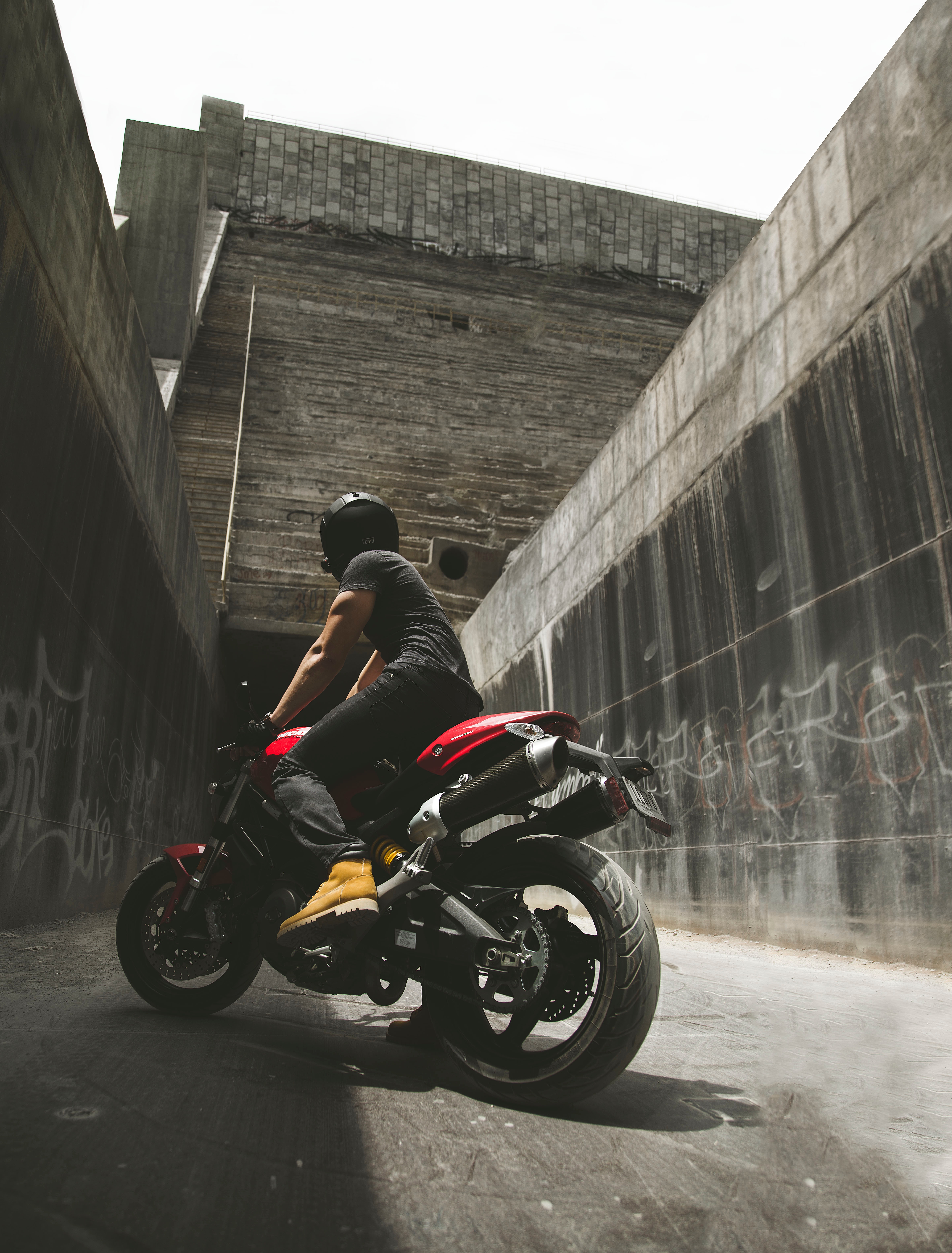 helmet, motorcycles, motorcyclist, concrete Phone Wallpaper