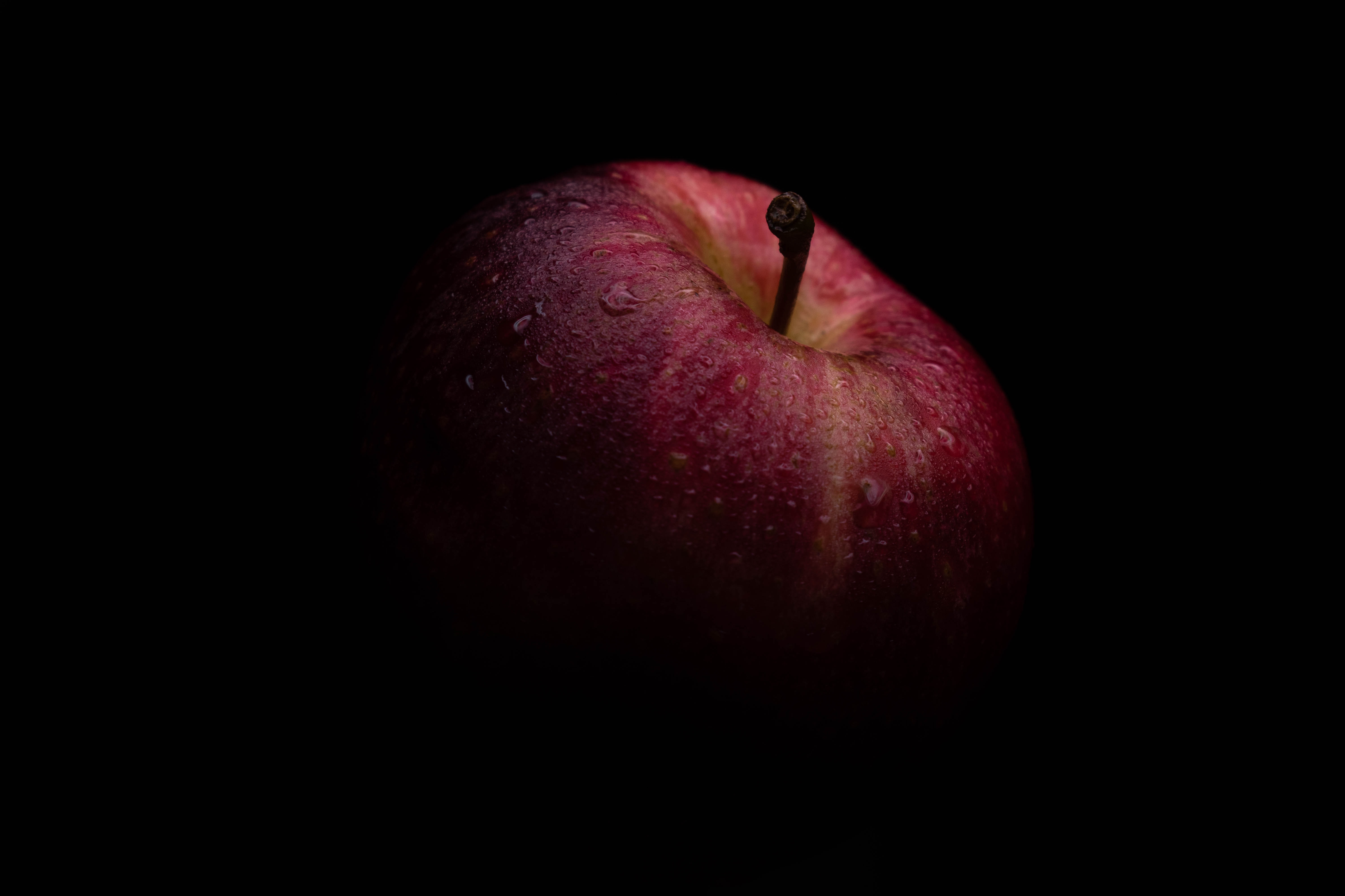 70065 Screensavers and Wallpapers Apple for phone. Download black, food, apple, drops, fruit pictures for free