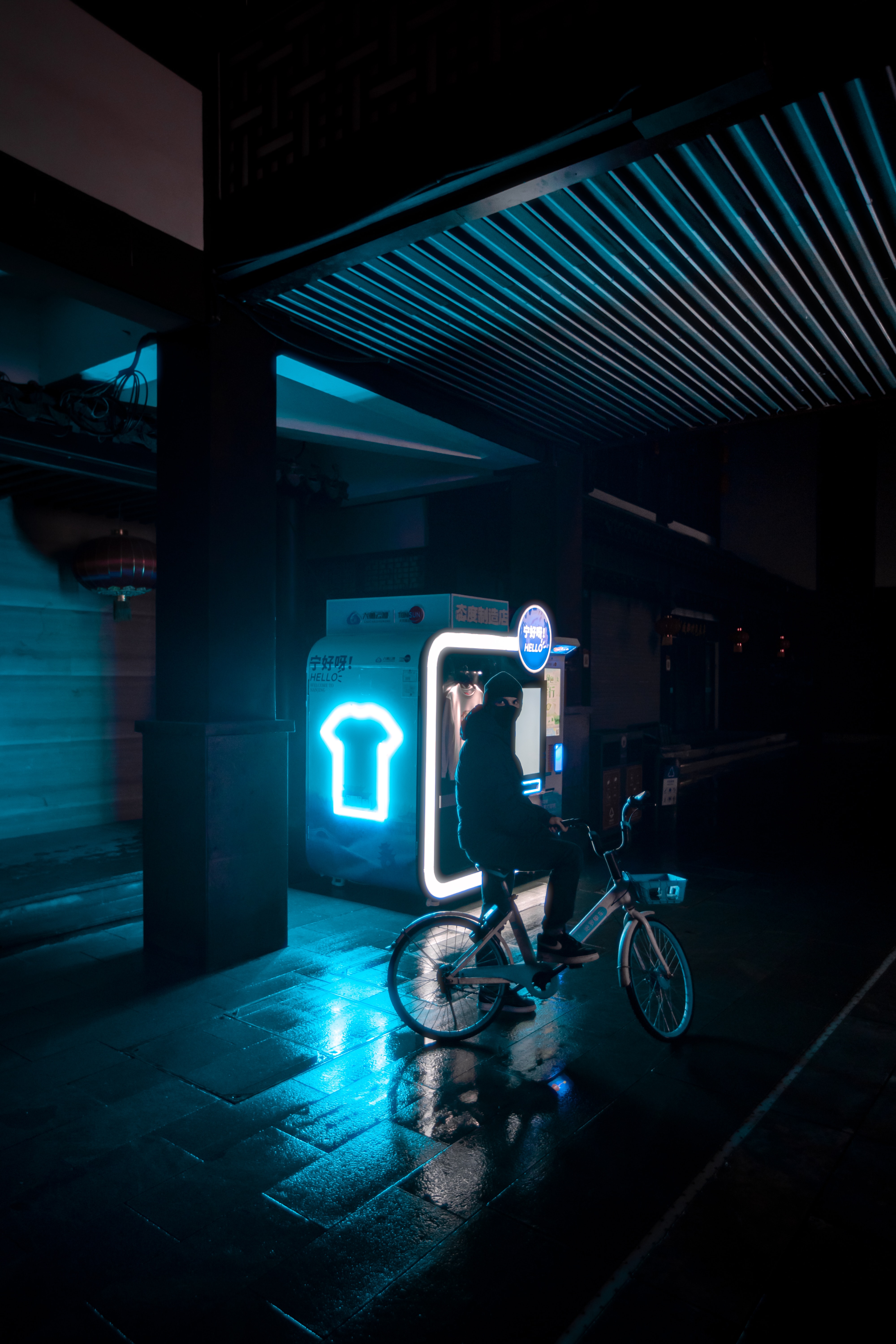 お使いの携帯電話の89394スクリーンセーバーと壁紙自転車。 人, 都市, 市, 人間の写真を無料でダウンロード