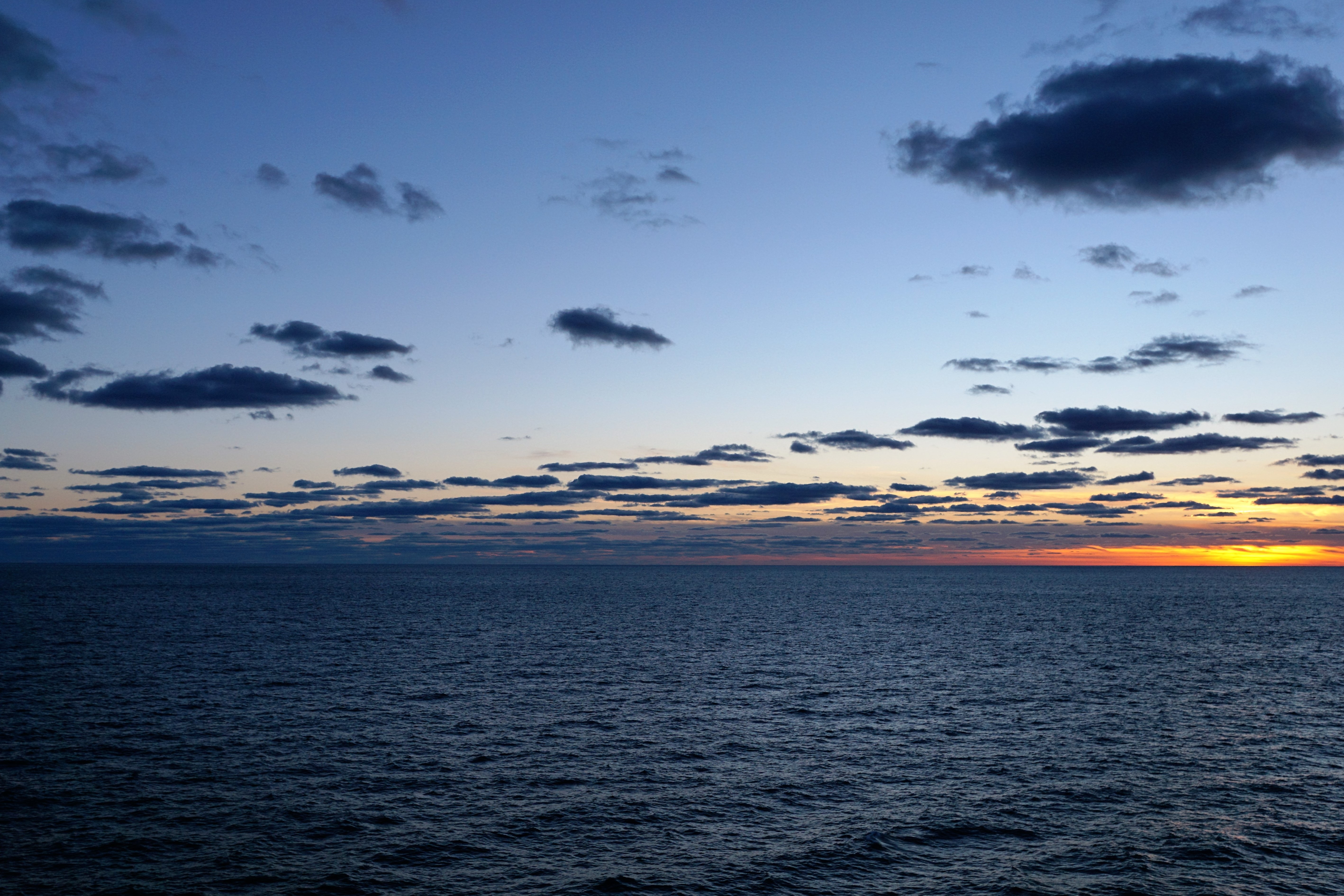 98925 Bildschirmschoner und Hintergrundbilder Atlantic auf Ihrem Telefon. Laden Sie sunset, horizont, ozean, natur Bilder kostenlos herunter