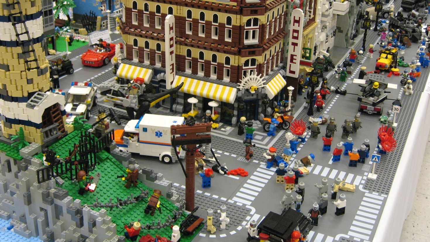 Лего Сити зомби апокалипсис