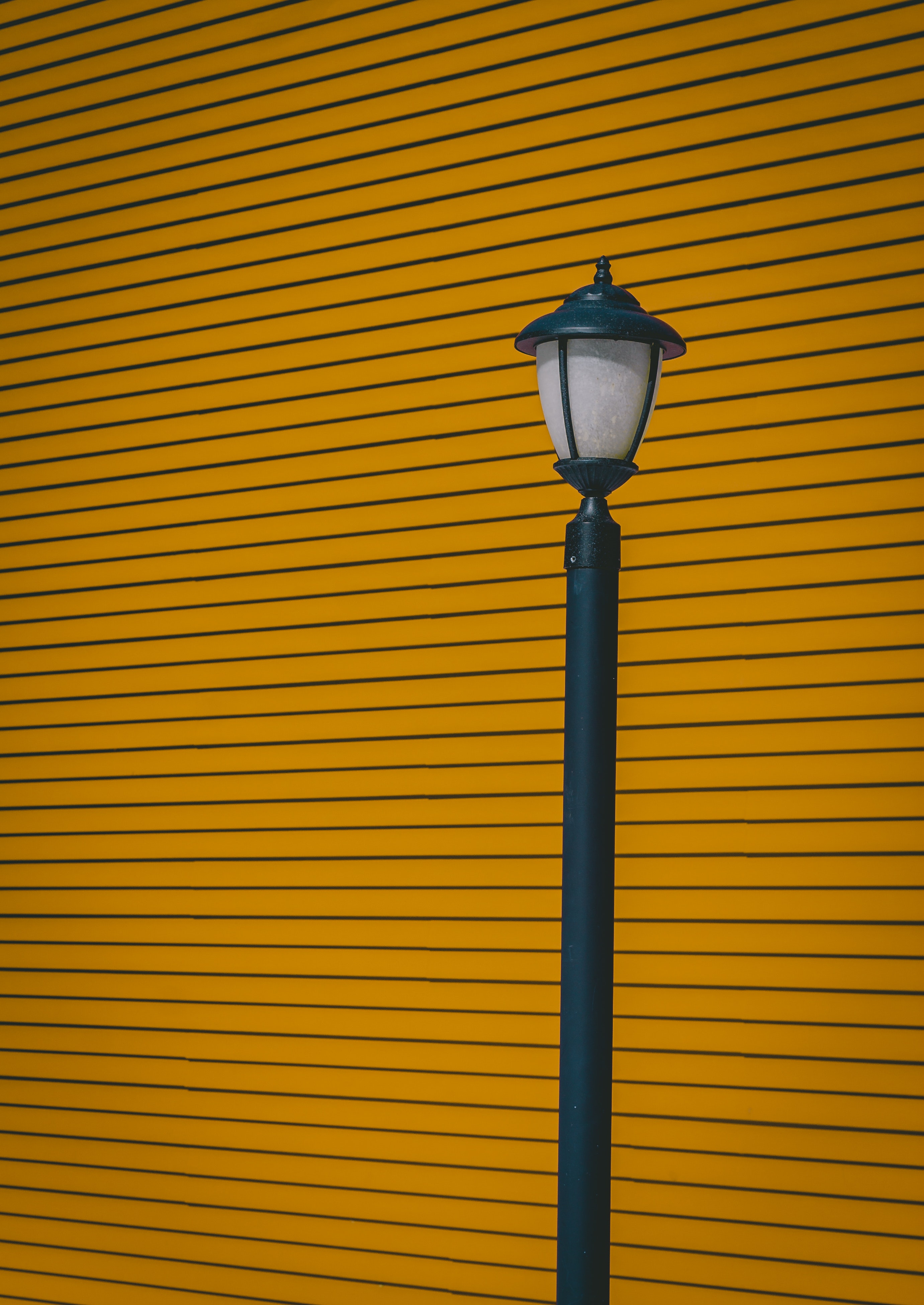 wall, minimalism, lamp, lantern, stripes, streaks, pillar, post HD wallpaper