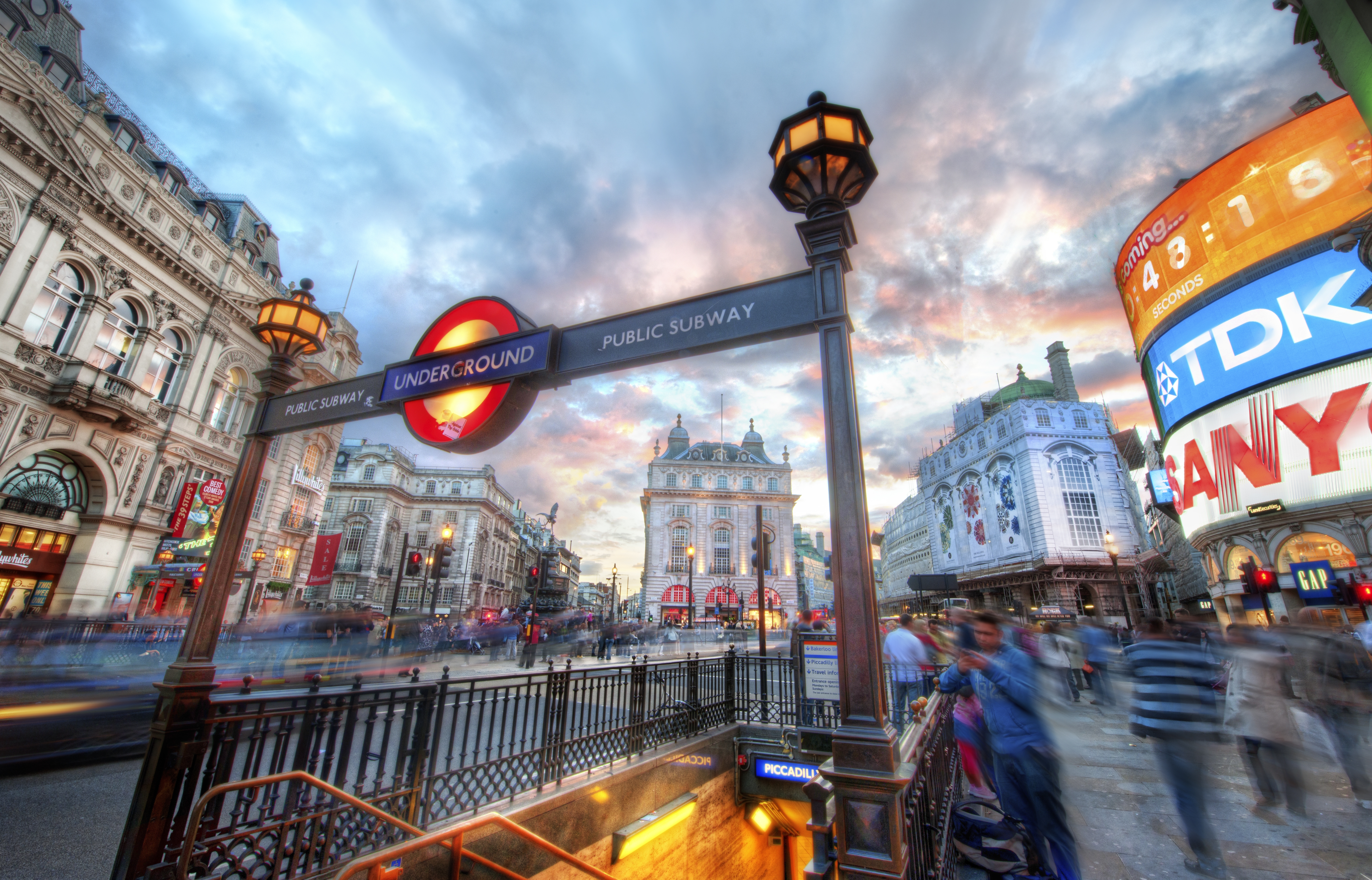 people, subway, auto, showcases London HD Android Wallpapers