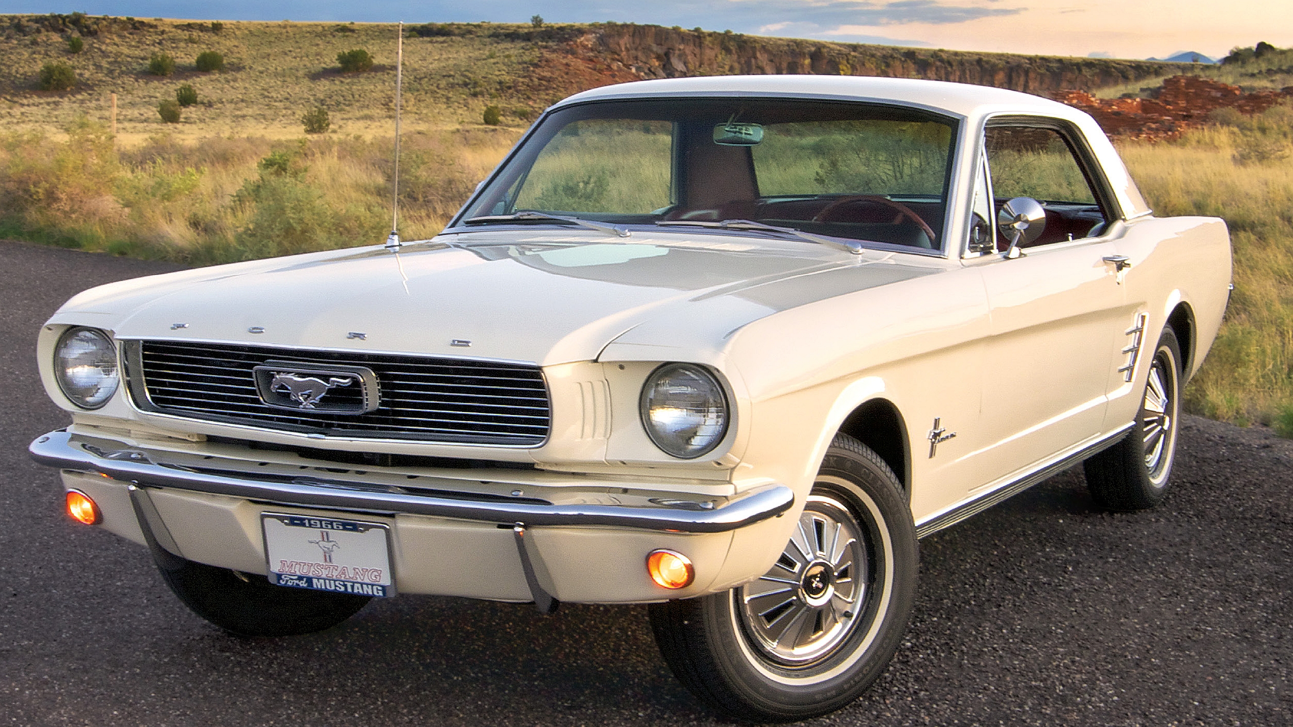 Купить старый форд. Ford Mustang 1966. Форд Мустанг 1965. Ford Mustang i 1966. Ford Mustang Hardtop 1966.