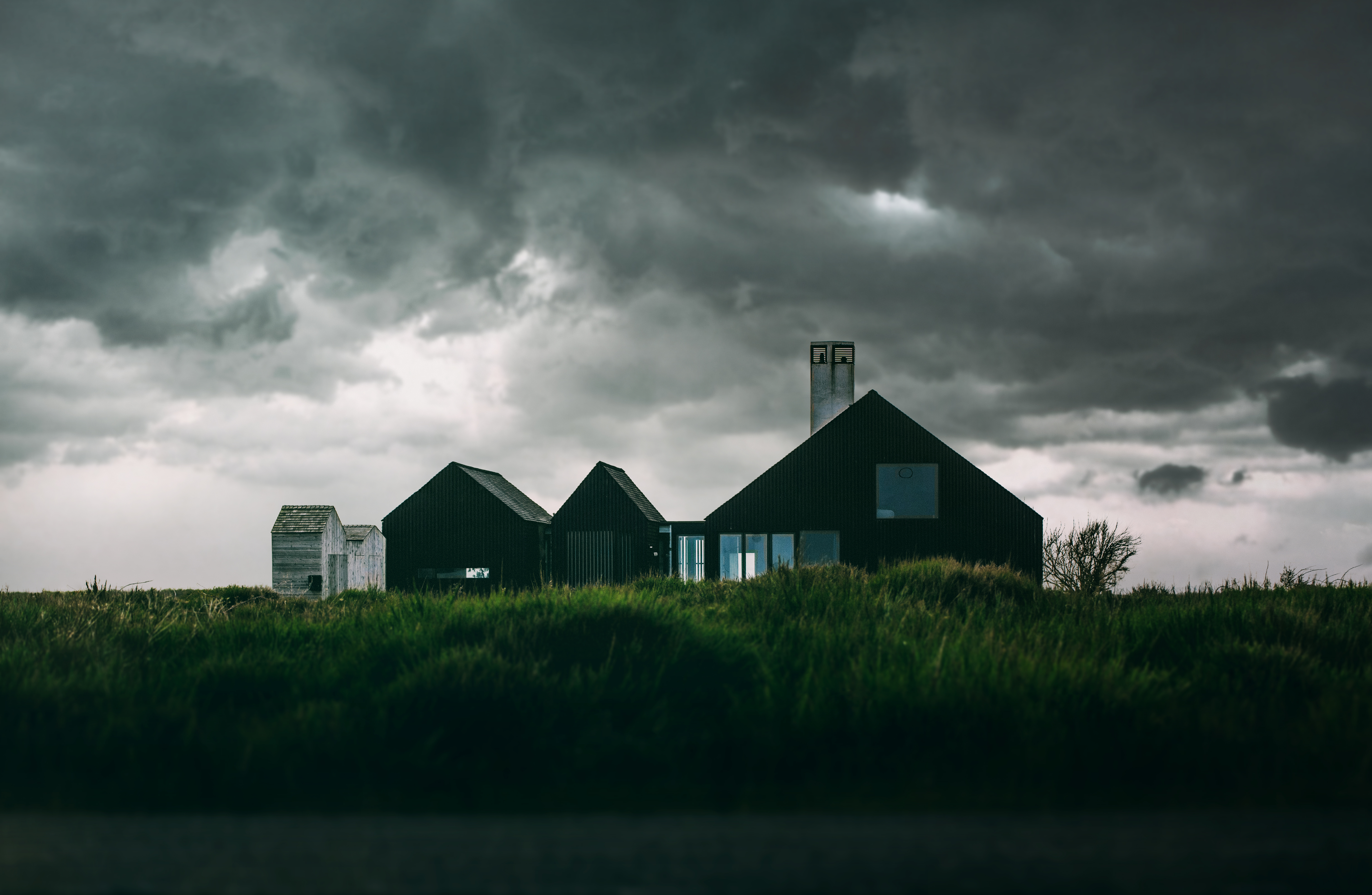 mainly cloudy, sky, overcast, building, nature, structure