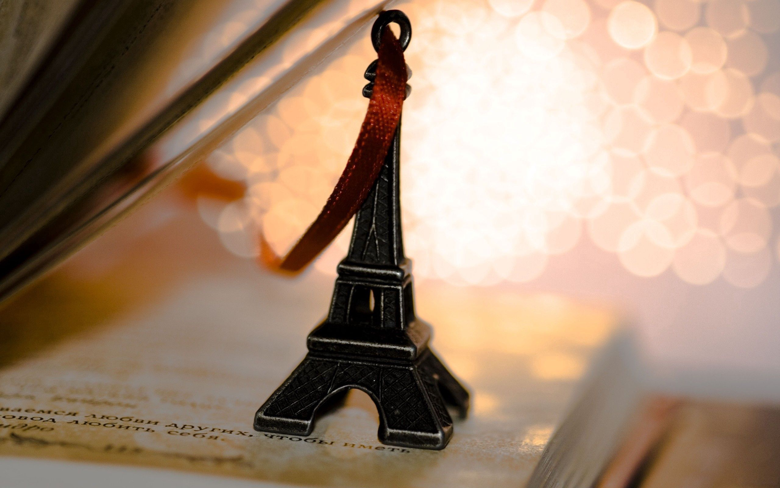 126519 économiseurs d'écran et fonds d'écran Tour Eiffel sur votre téléphone. Téléchargez la tour eiffel, souvenir, contexte, macro images gratuitement