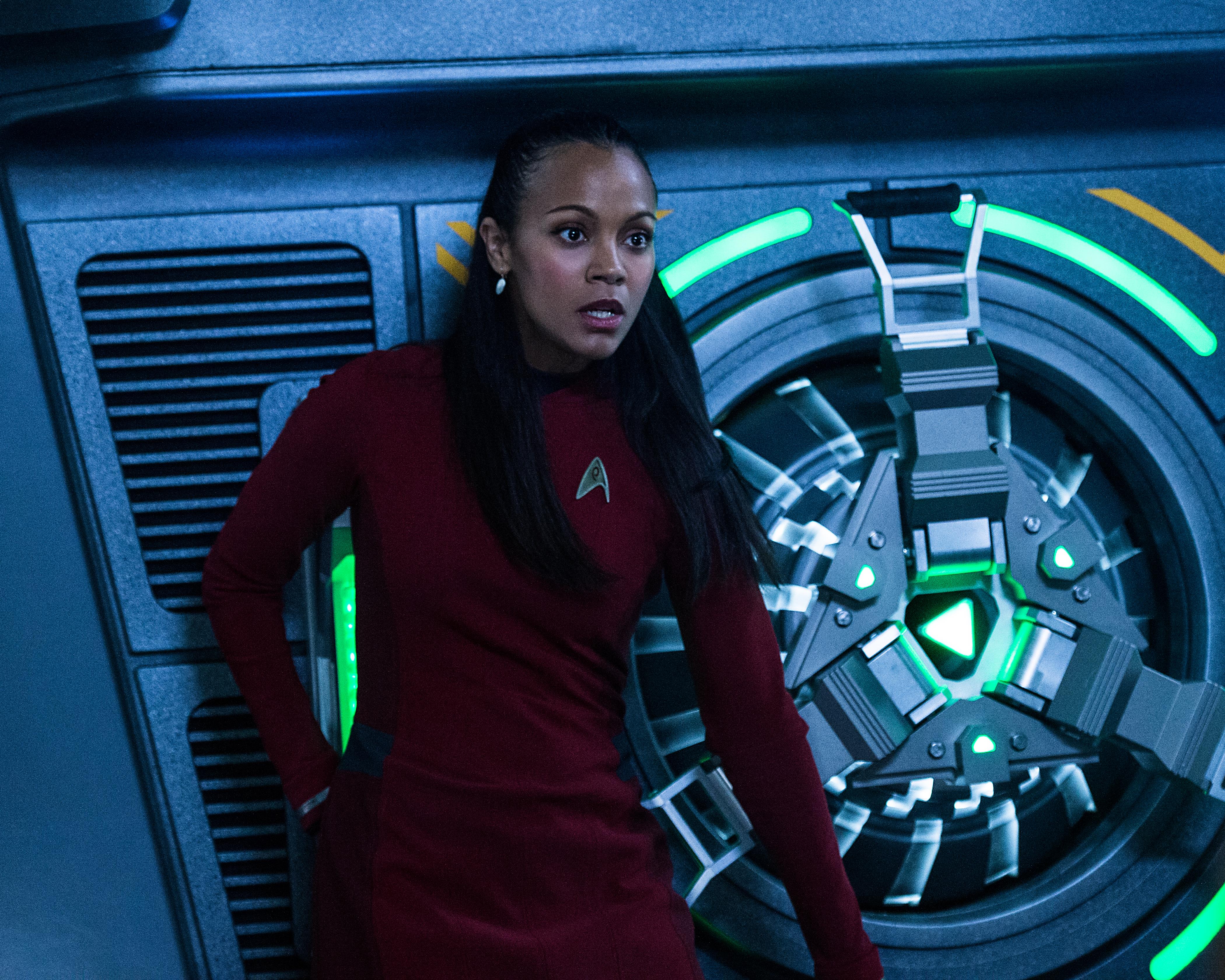Zoe Saldana Lieutenant Uhura