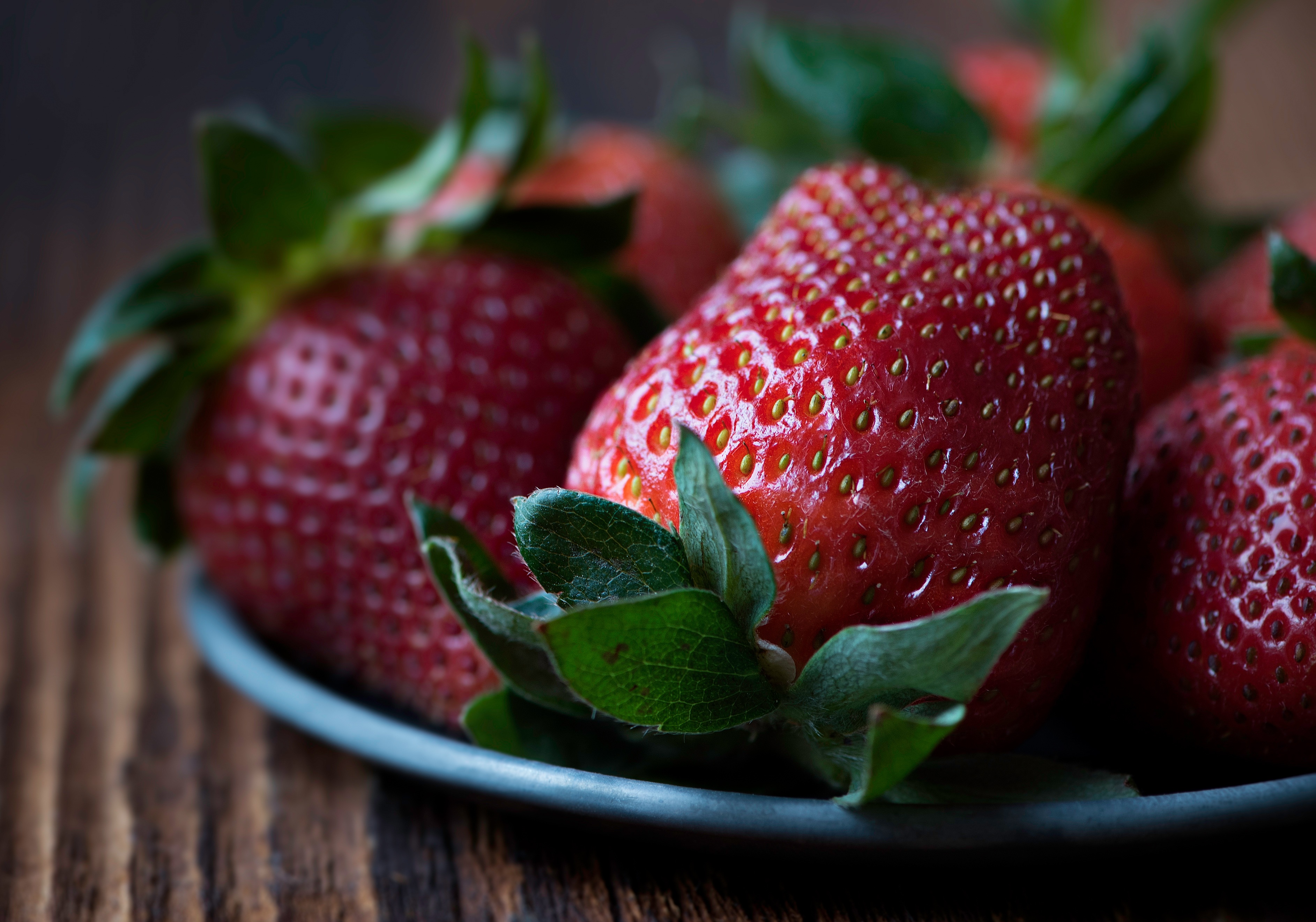Laden Sie das Erdbeere, Berries, Makro-Bild kostenlos auf Ihren PC-Desktop herunter