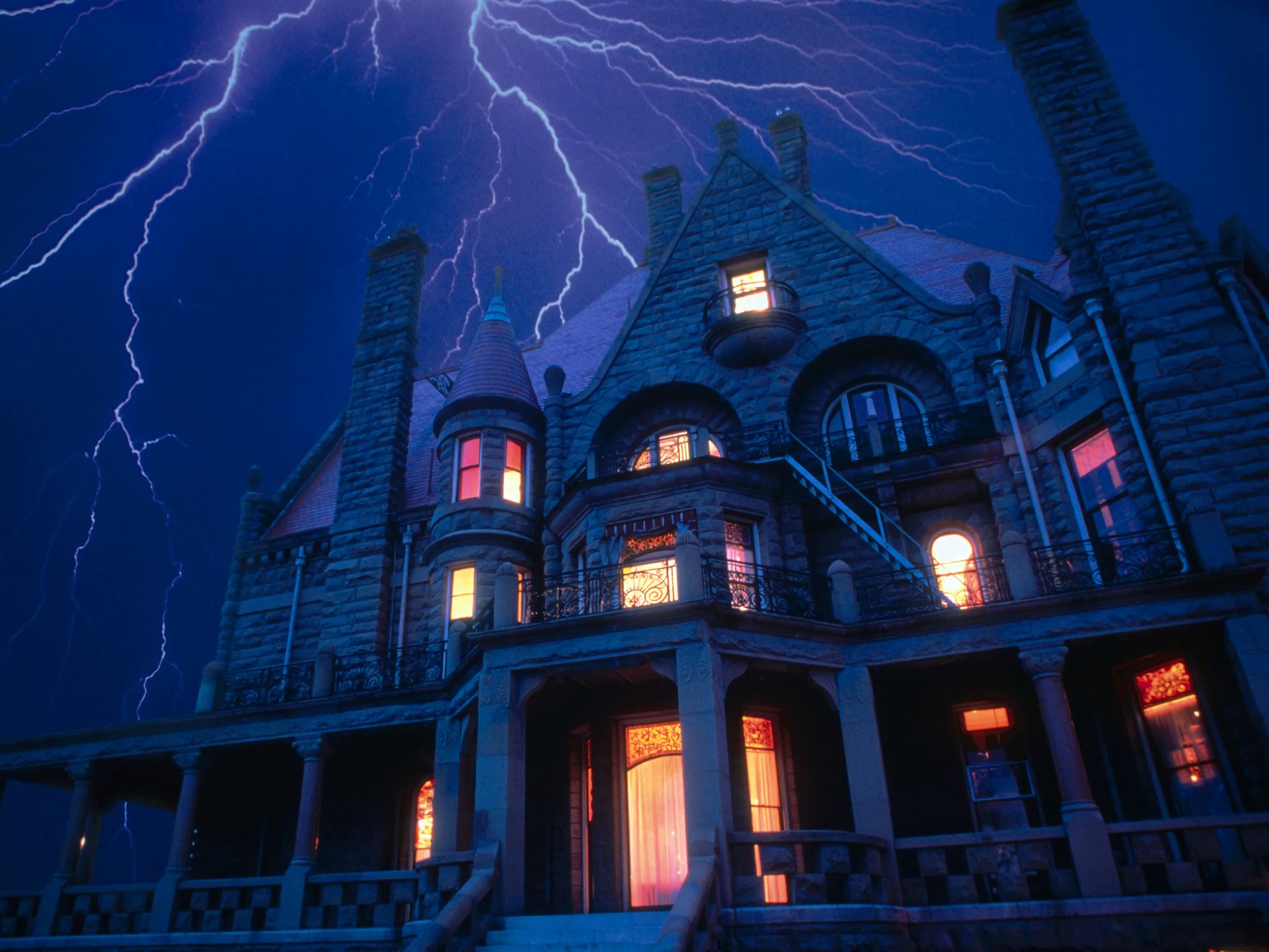 Haunted House wallpapers for desktop, download free Haunted House pictures  and backgrounds for PC 