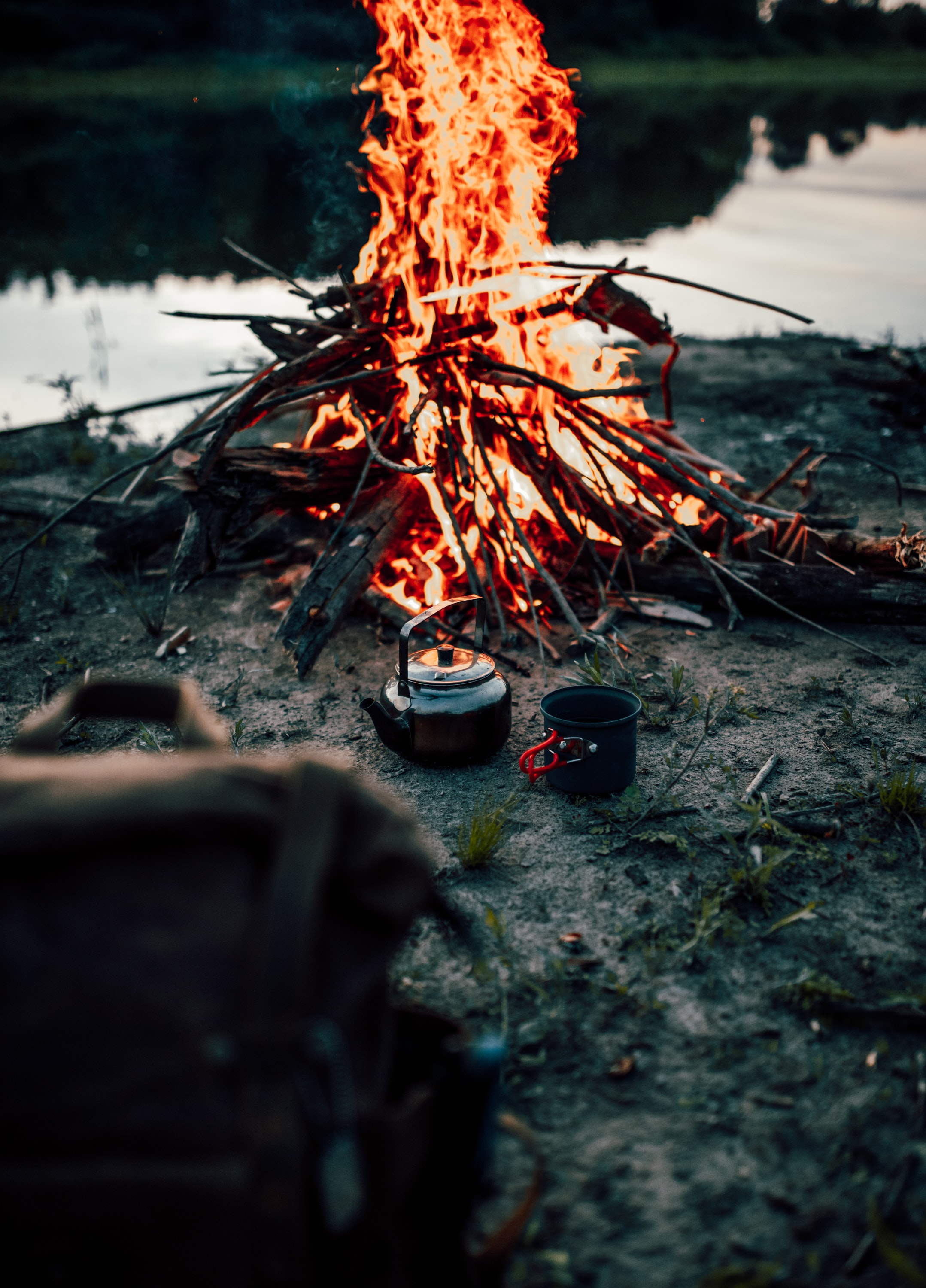 bonfire, tablewares, miscellanea, miscellaneous, camping, campsite, hike, campaign HD wallpaper